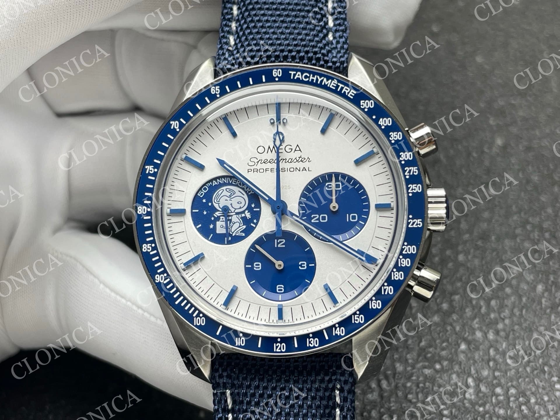 SPEEDMASTER PROFESSIONAL SNOOPY SS SILVER DIAL BLUE MARKER ON BLUE NYLON STRAP A3861 — view 3