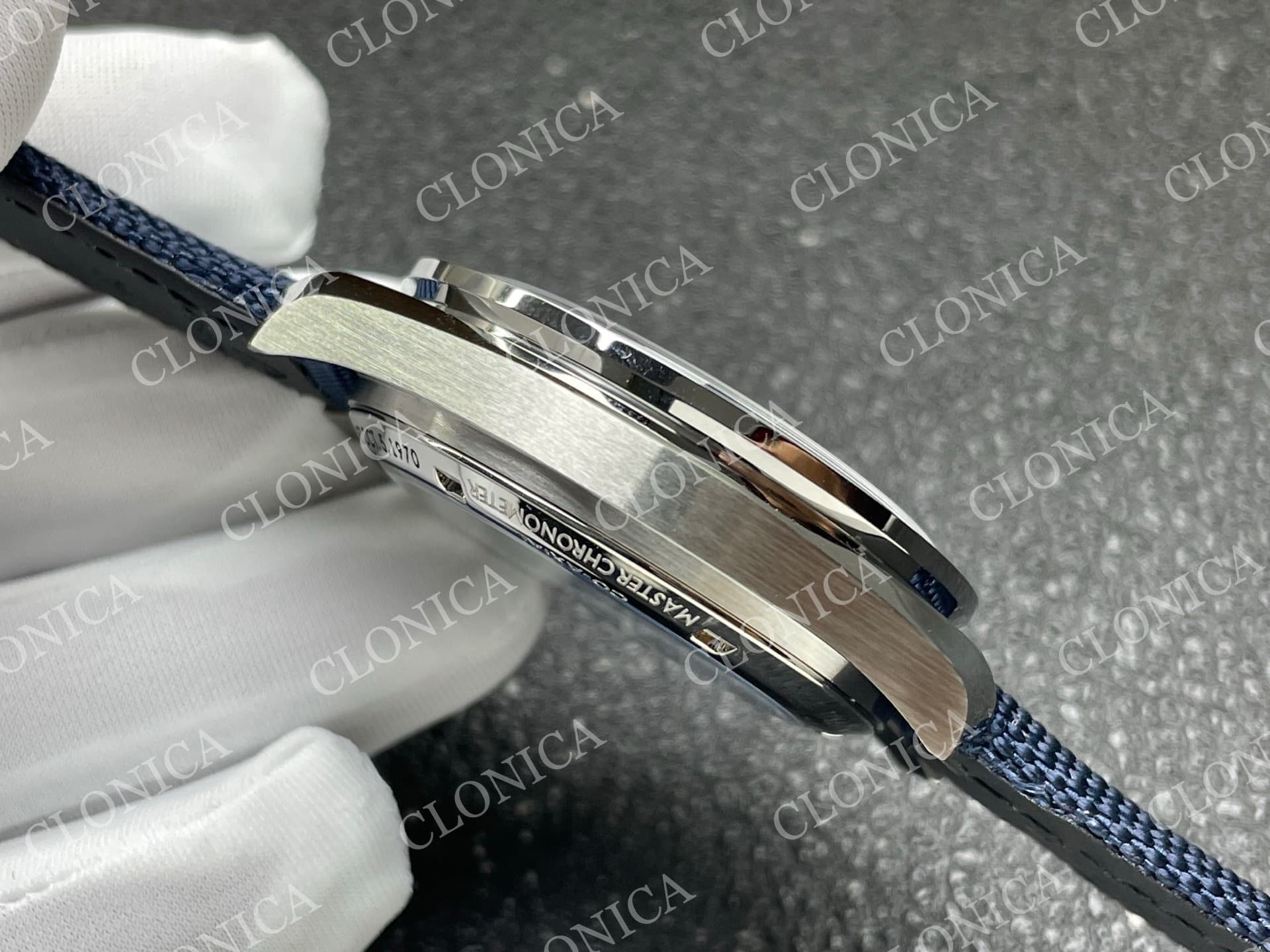 SPEEDMASTER PROFESSIONAL SNOOPY SS SILVER DIAL BLUE MARKER ON BLUE NYLON STRAP A3861 — view 9