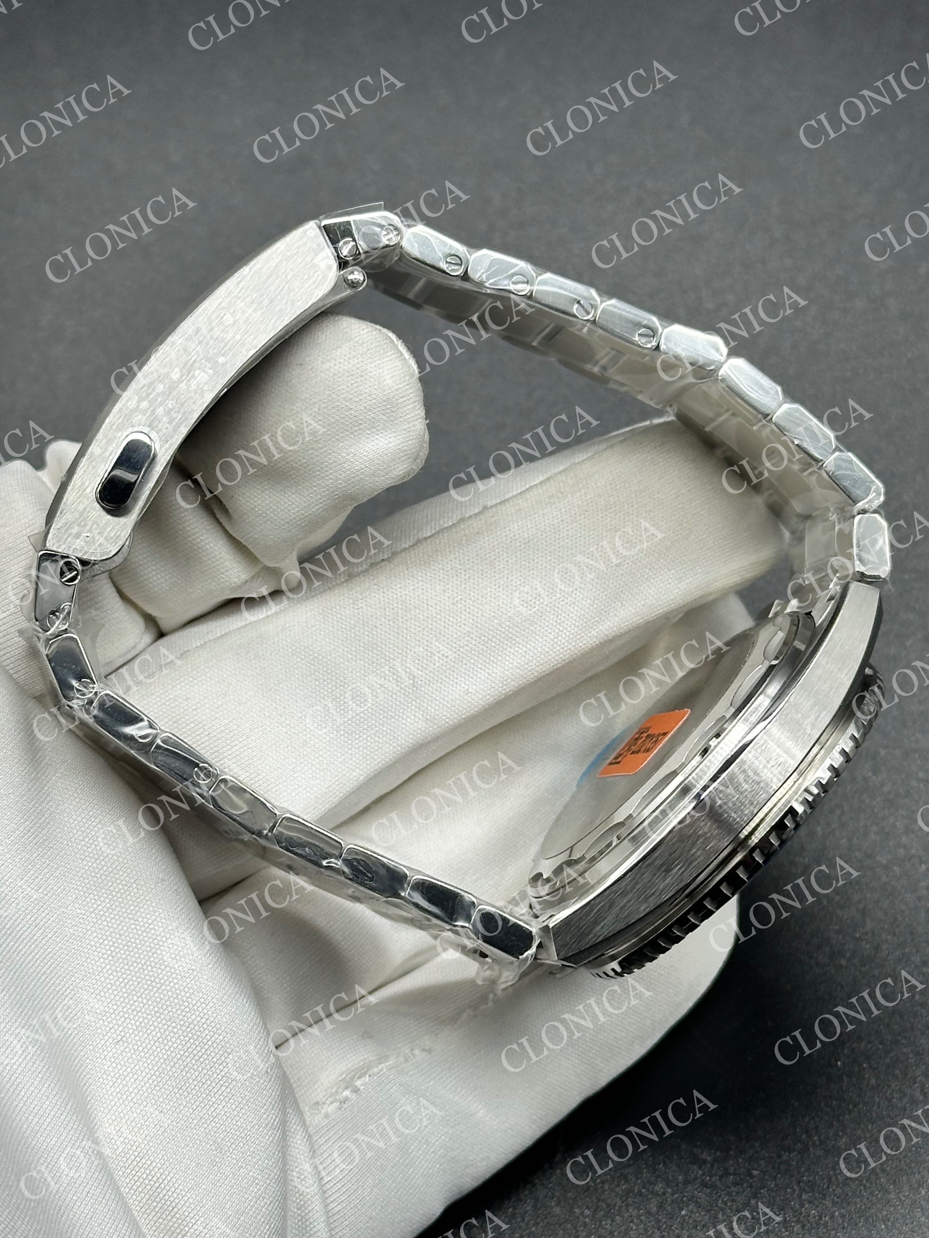 SEAMASTER 6000M PLANET OCEAN SS BLACK DIAL BLUE CERAMIC BEZEL ON STAINLESS STEEL BRACELET — view 7