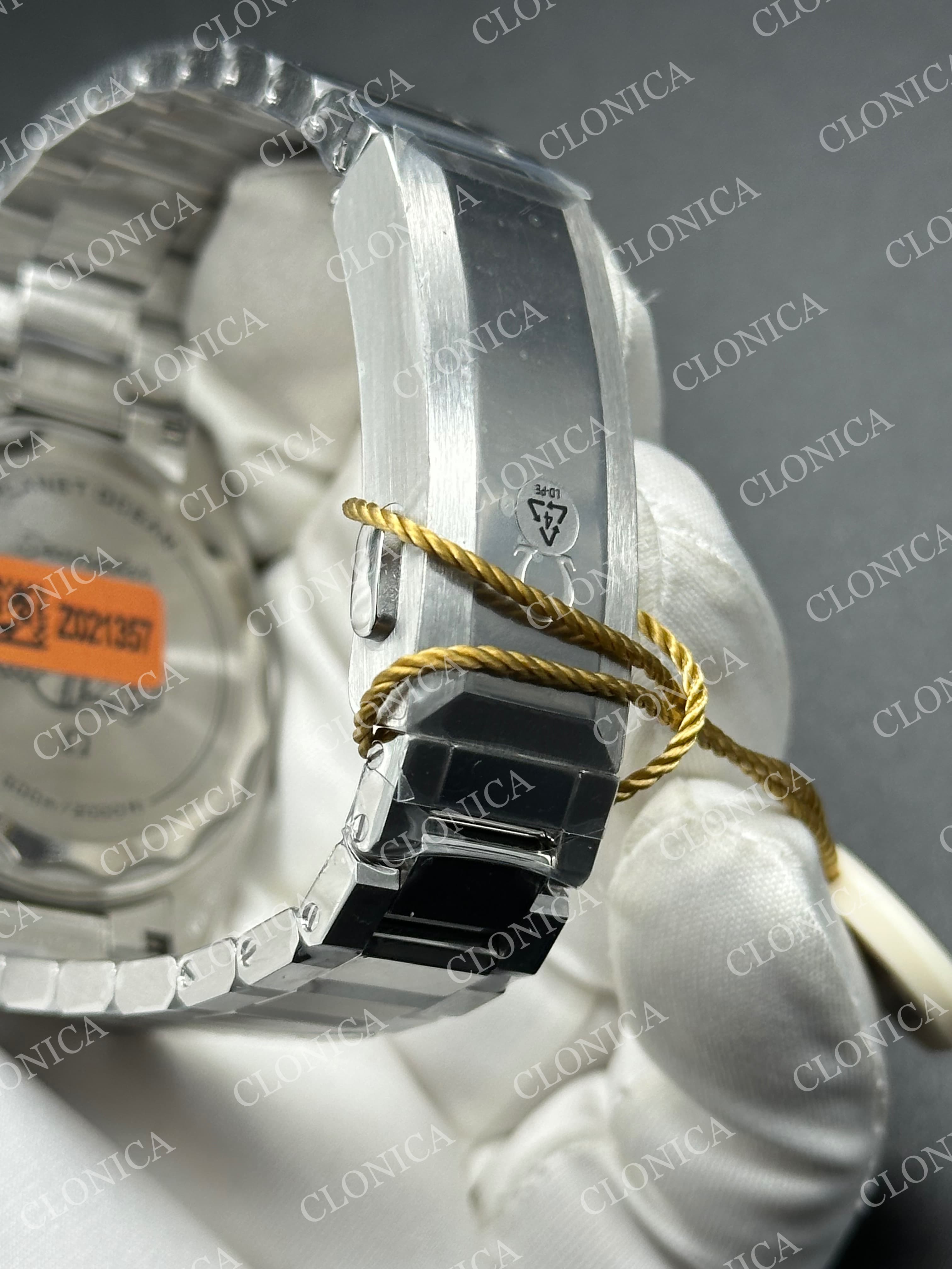 SEAMASTER 6000M PLANET OCEAN SS BLACK DIAL ORANGE CERAMIC BEZEL ON STAINLESS STEEL BRACELET — view 6