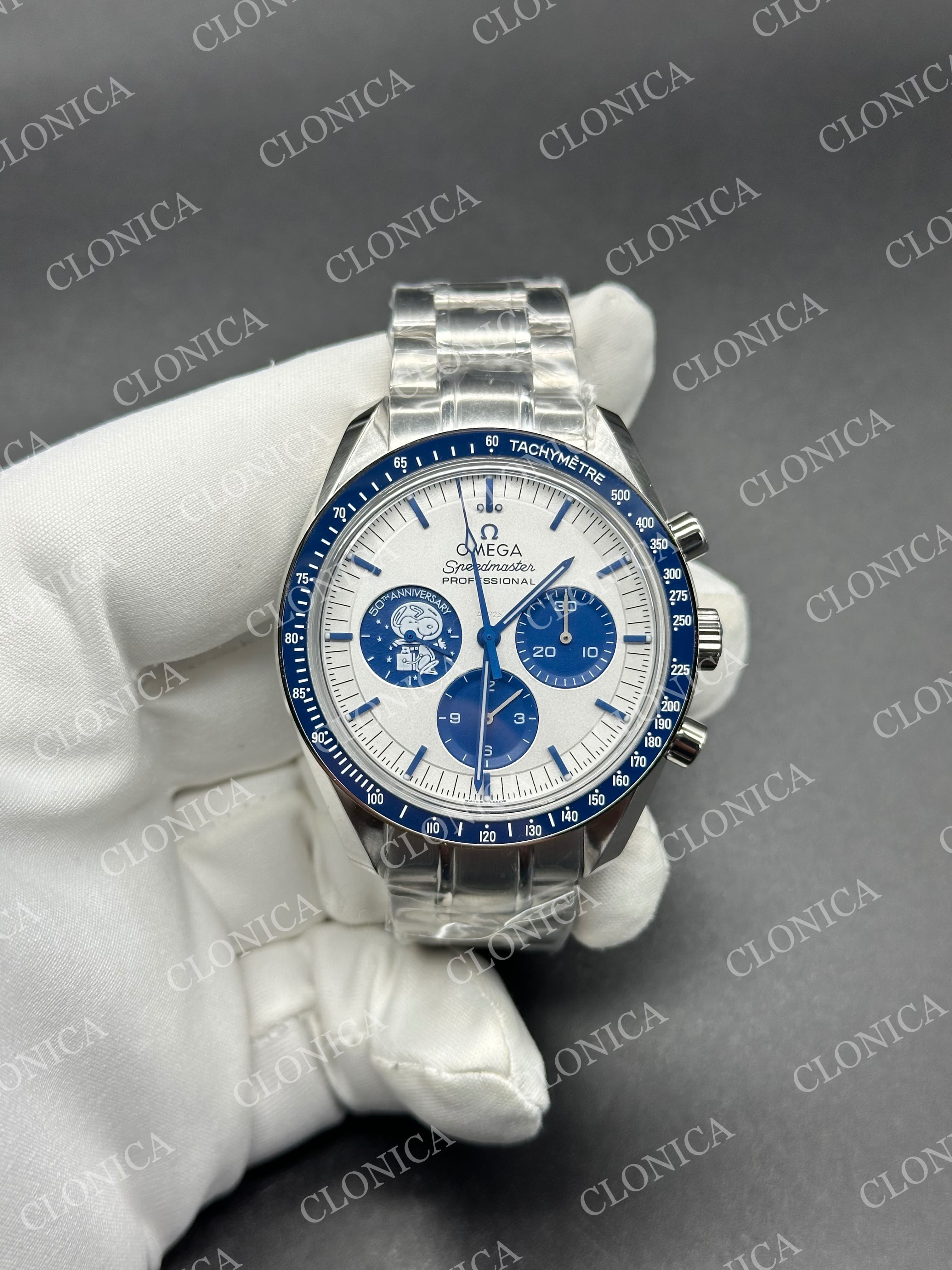 SPEEDMASTER PROFESSIONAL SNOOPY SS SILVER DIAL BLUE MARKER ON SS STRAP A3861 — view 1