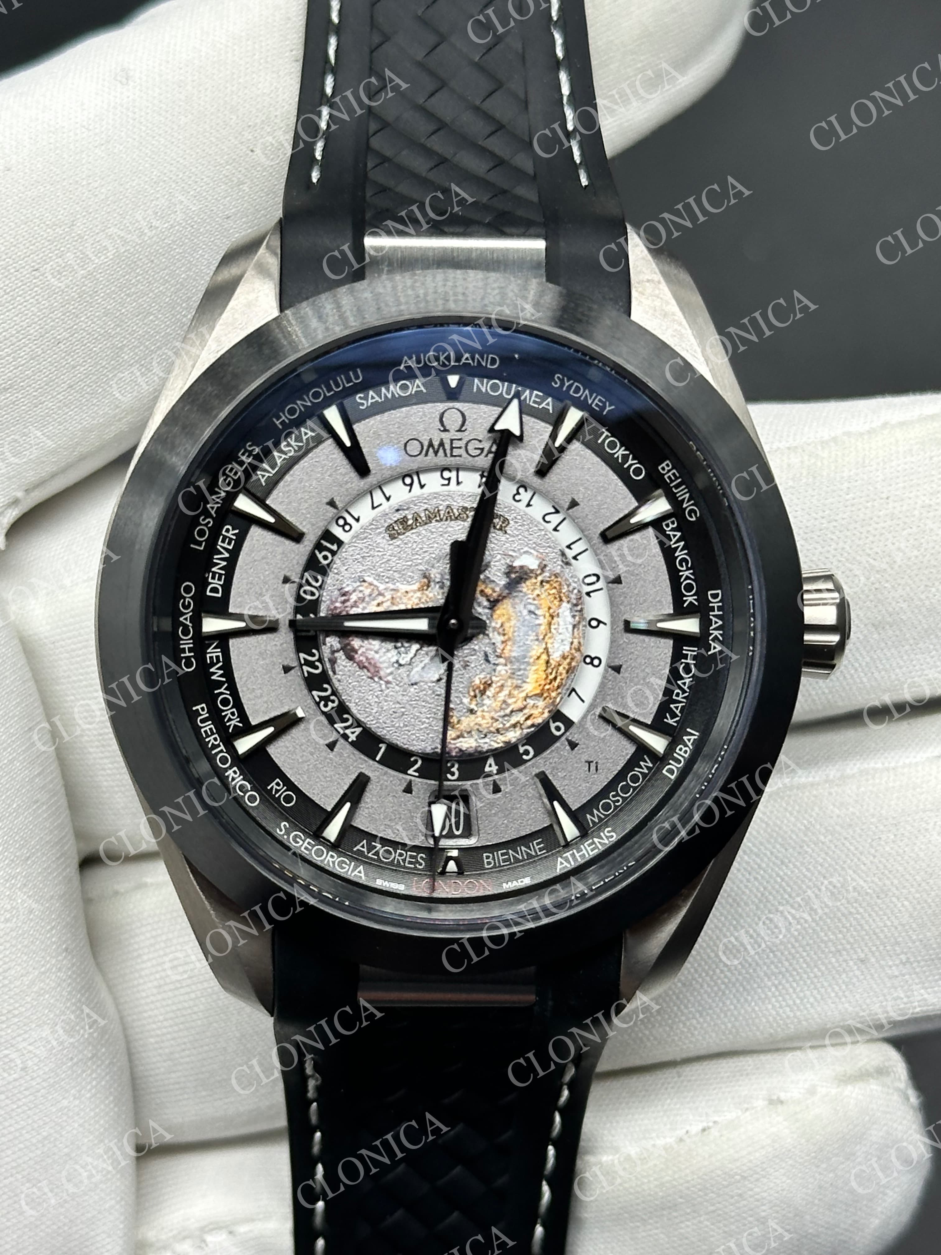 AQUA TERRA 150M 43MM 24 TITANIUM 1:1 GRAY DIAL ON BLACK RUBBER STRAP A8938 SUPER CLONE — view 1