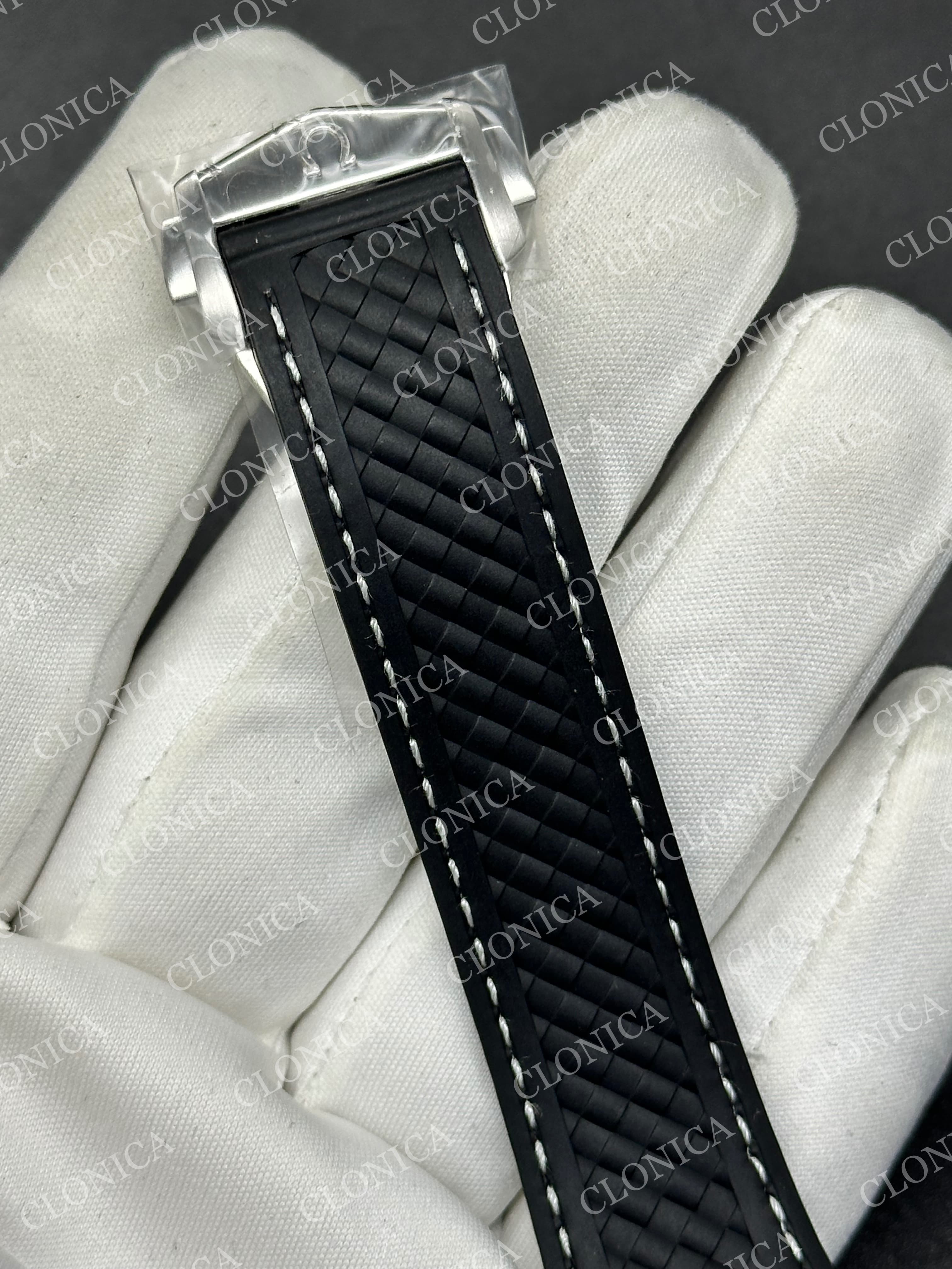 AQUA TERRA 150M 43MM 24 TITANIUM 1:1 GRAY DIAL ON BLACK RUBBER STRAP A8938 SUPER CLONE — view 7