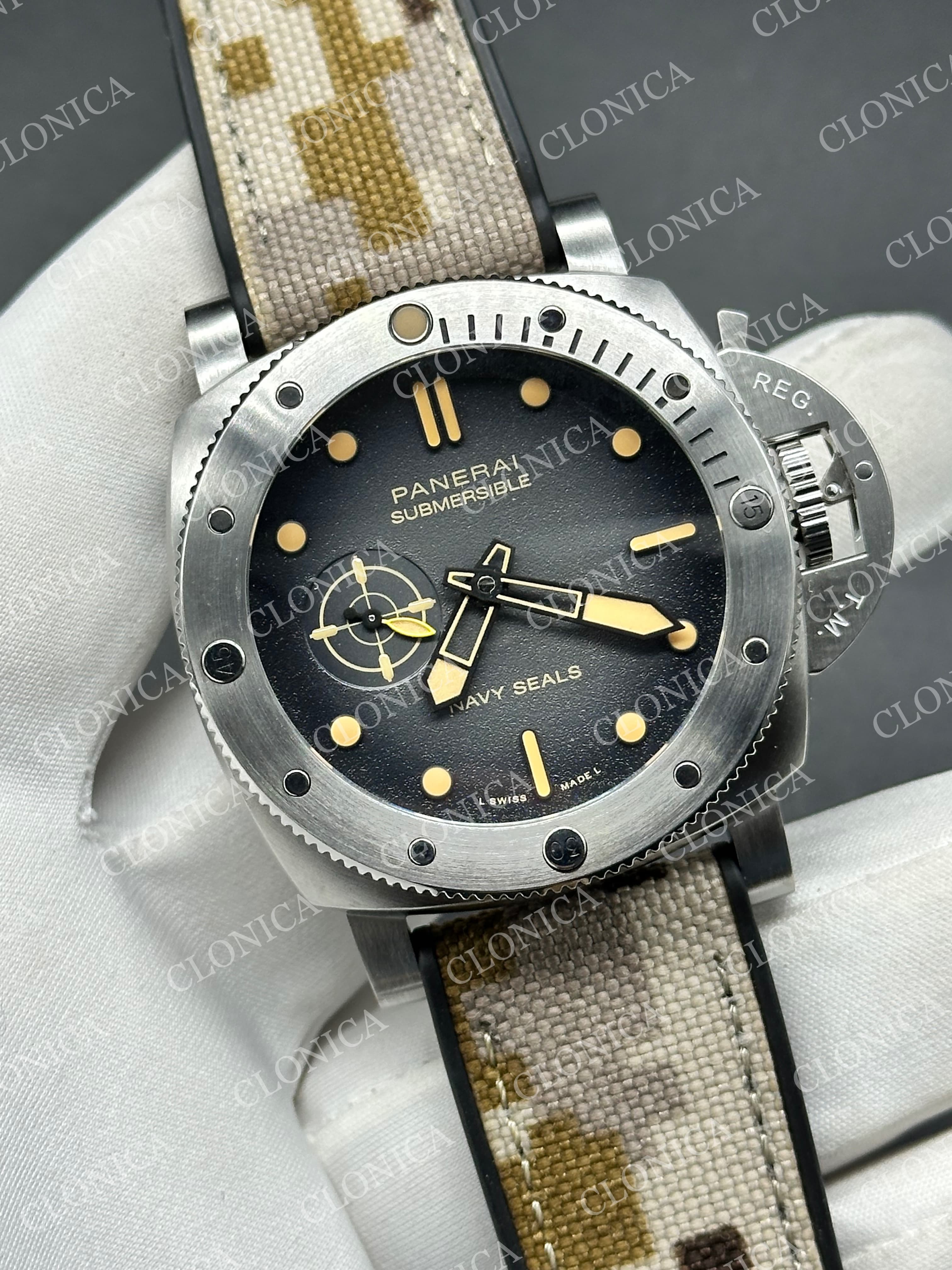PAM1518 SUBMERSIBLE 44MM 1:1 GRAY OMBRE DIAL ON CAMOUFLAGE STRAP P900 — view 2