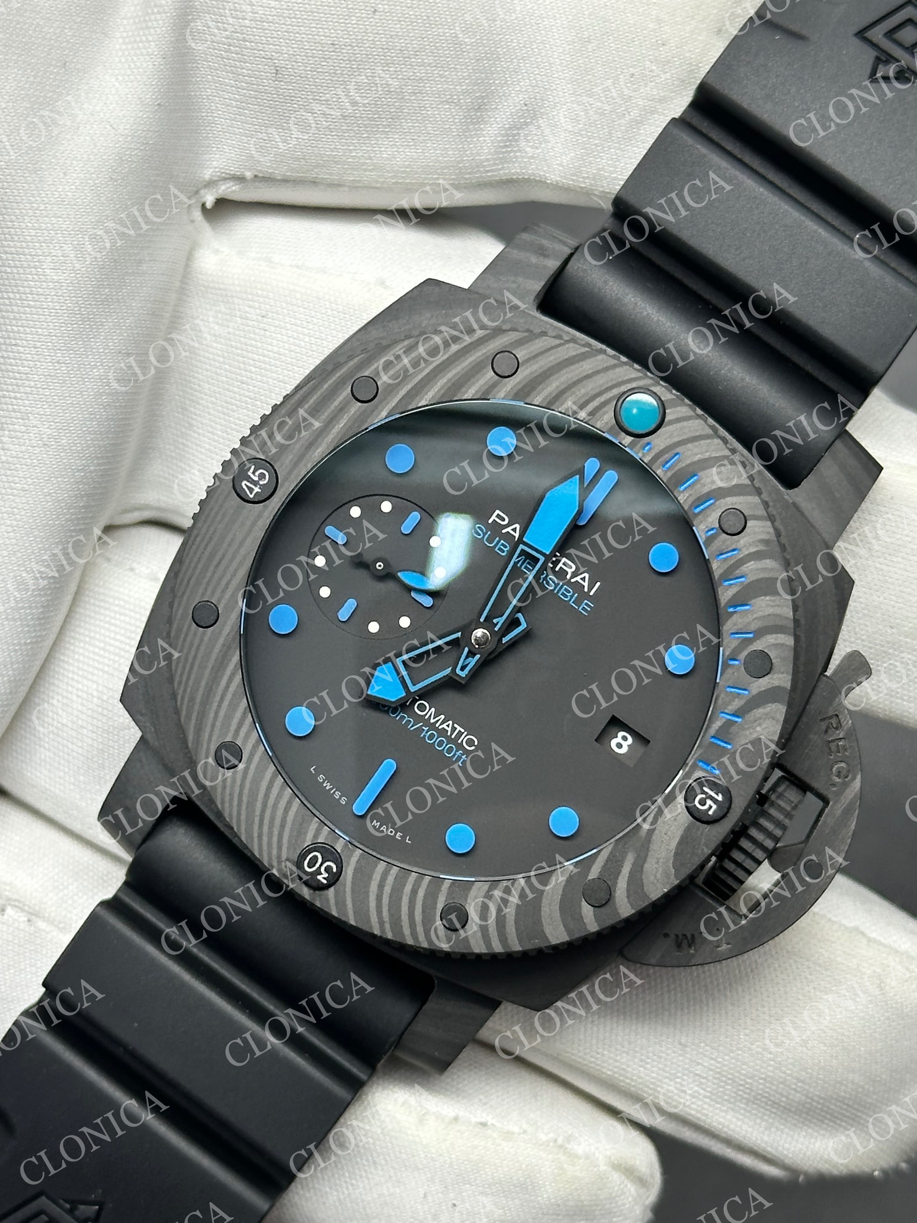 PAM960 CARBOTECH 42MM BLACK DIAL BLUE MARKERS ON RUBBER STRAP P.9010 CLONE — view 3