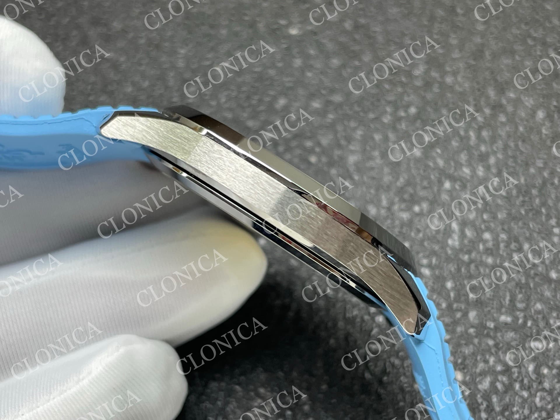 AQUANAUT 5167 SS BLACK DIAL ON BLUE STRAP — view 9