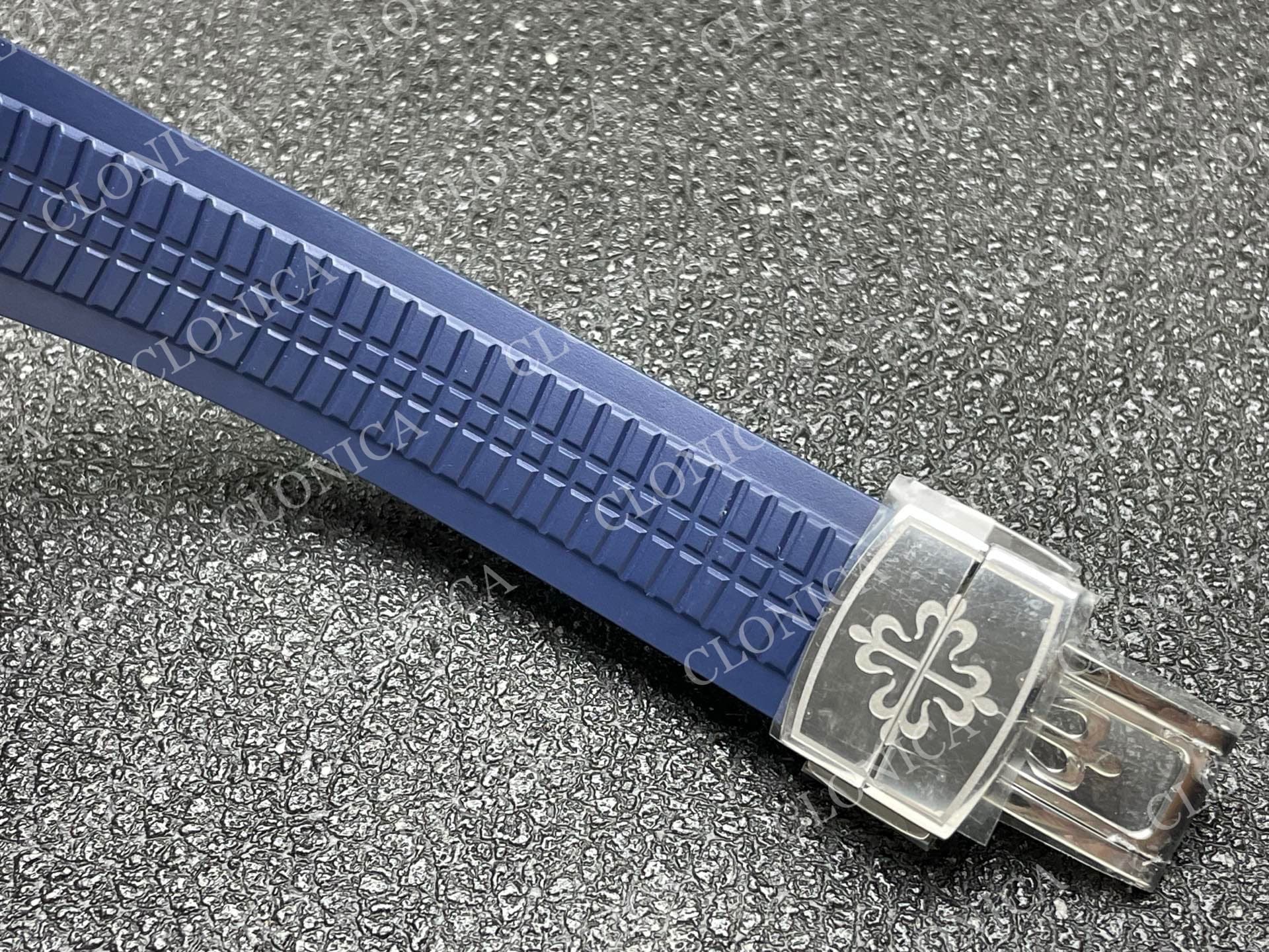 AQUANAUT 5167 SS BLUE DIAL ON BLUE STRAP — view 5