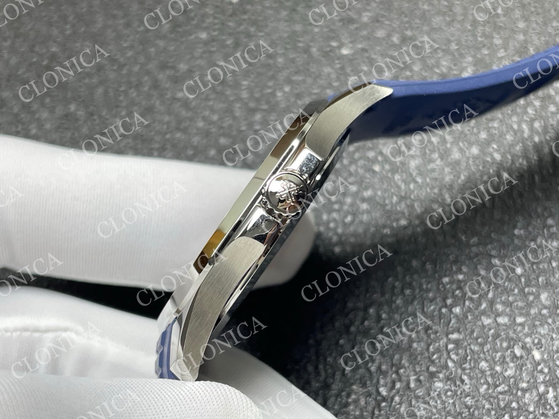 AQUANAUT 5167 SS BLUE DIAL ON BLUE STRAP — view 7
