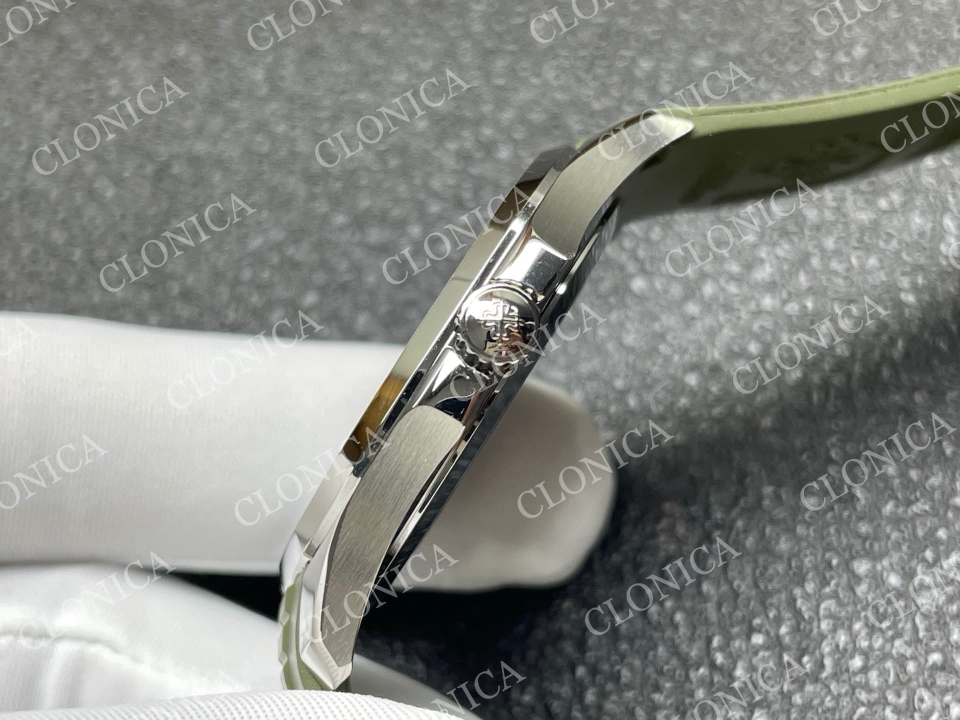 AQUANAUT 5167 SS GREEN DIAL ON GREEN STRAP — view 7