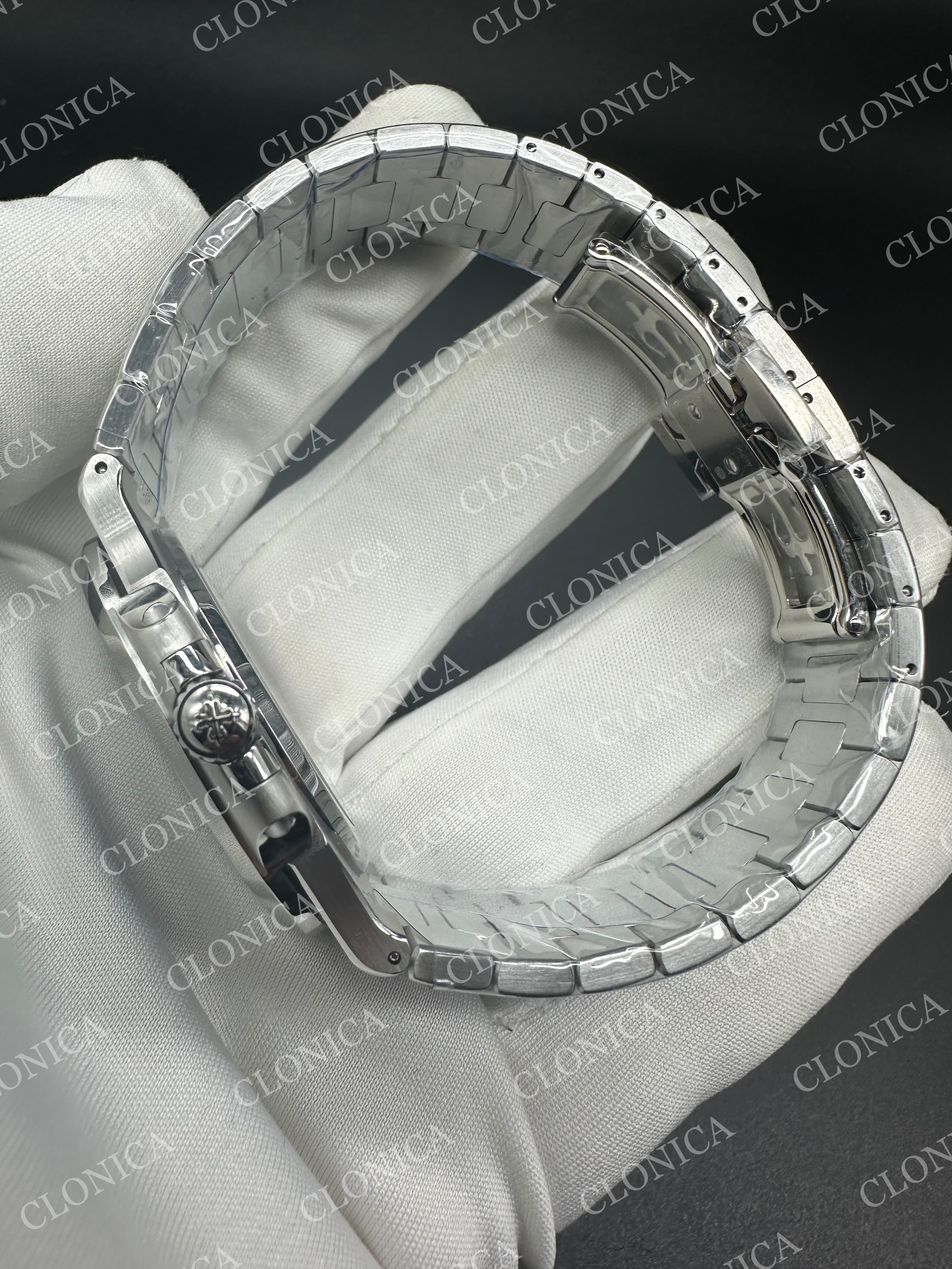 NAUTILUS 5811 GAIN WEIGHT BLUE TEXTURED DIAL ON SS BRACELET SUPER CLONE DD330 — view 4