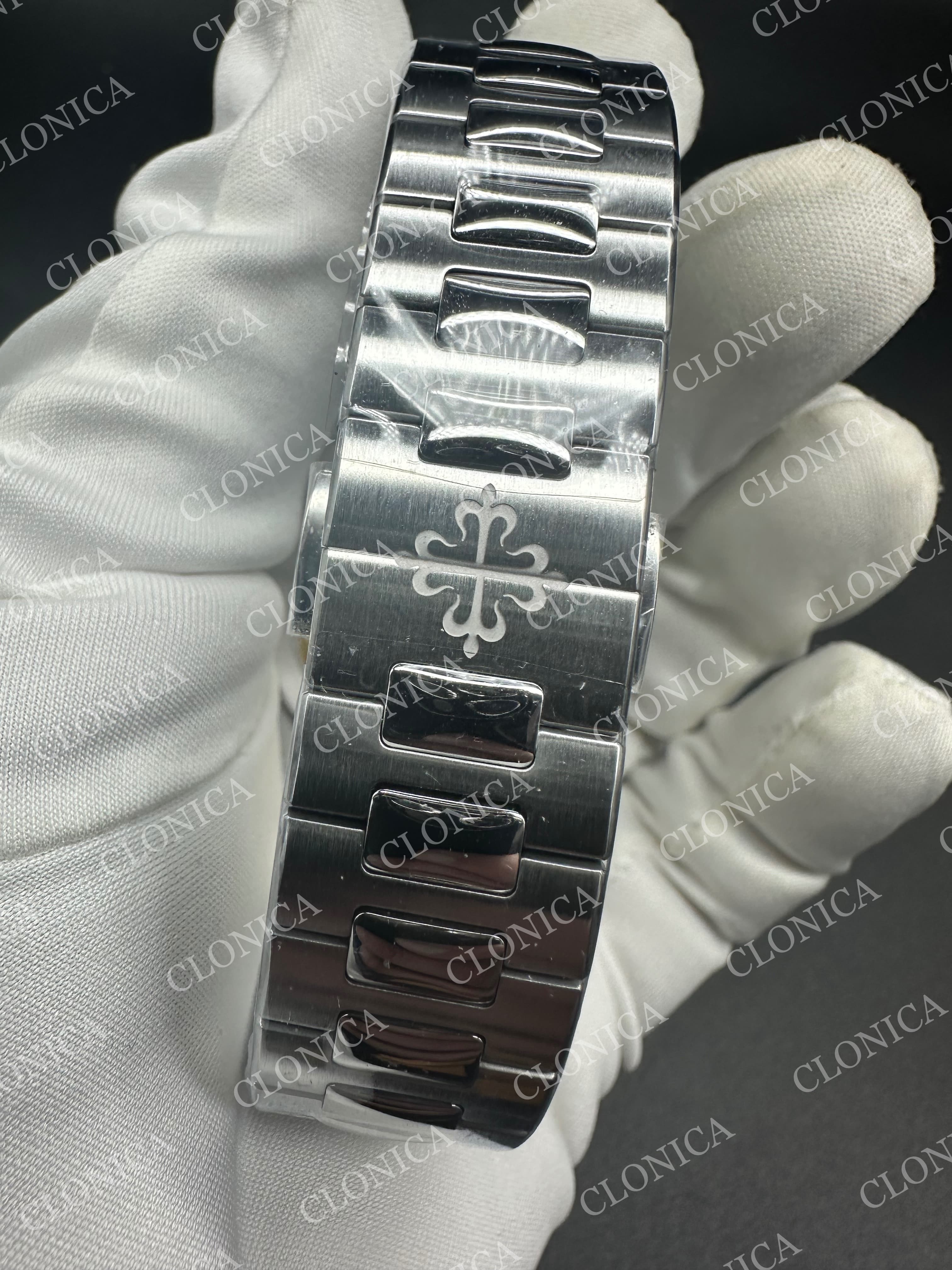NAUTILUS 5811 GAIN WEIGHT BLUE TEXTURED DIAL ON SS BRACELET SUPER CLONE DD330 — view 6