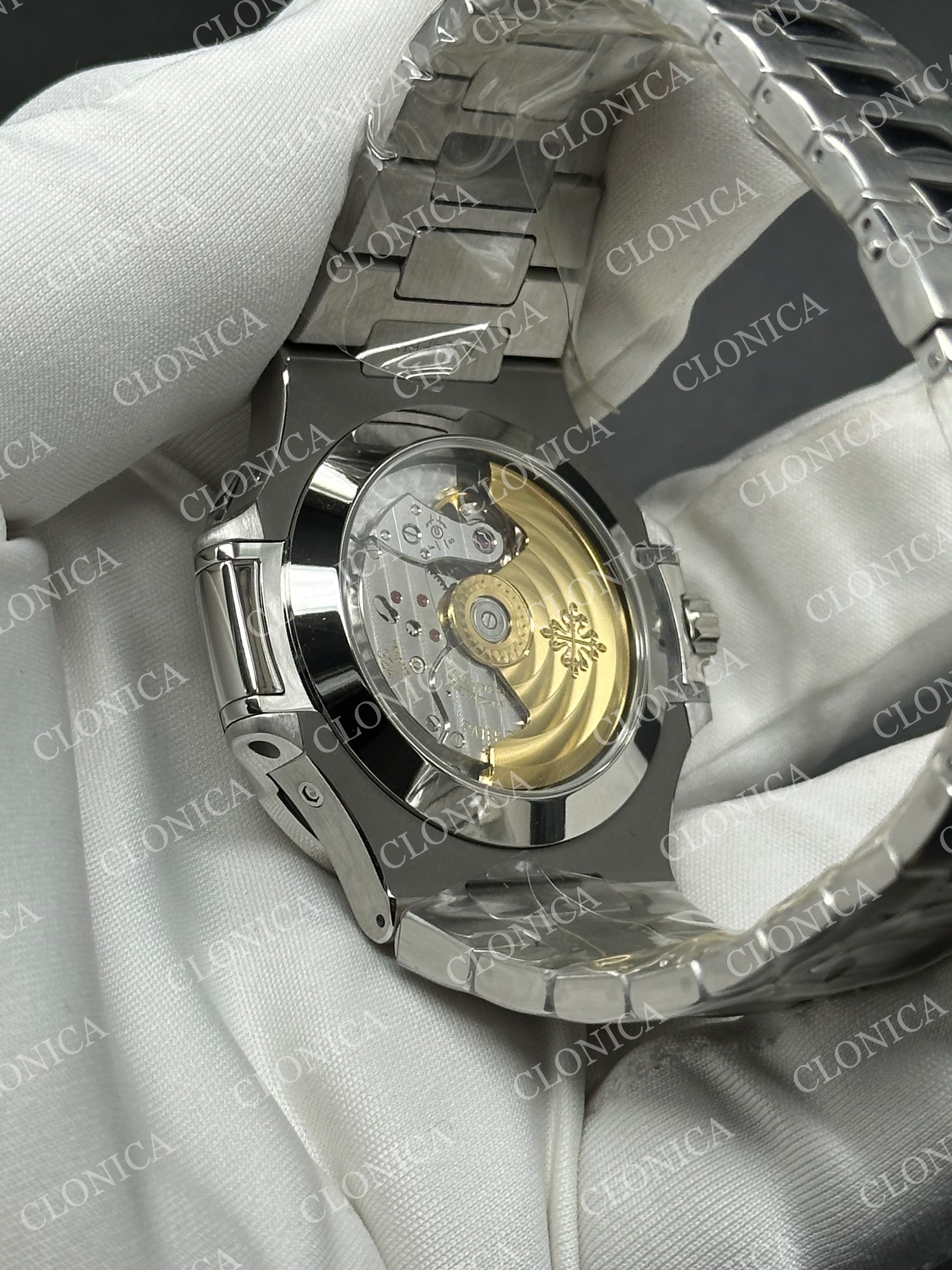 NAUTILUS 5726 FULL FUNCTION SS WHITE DIAL ON SS BRACELET — view 6