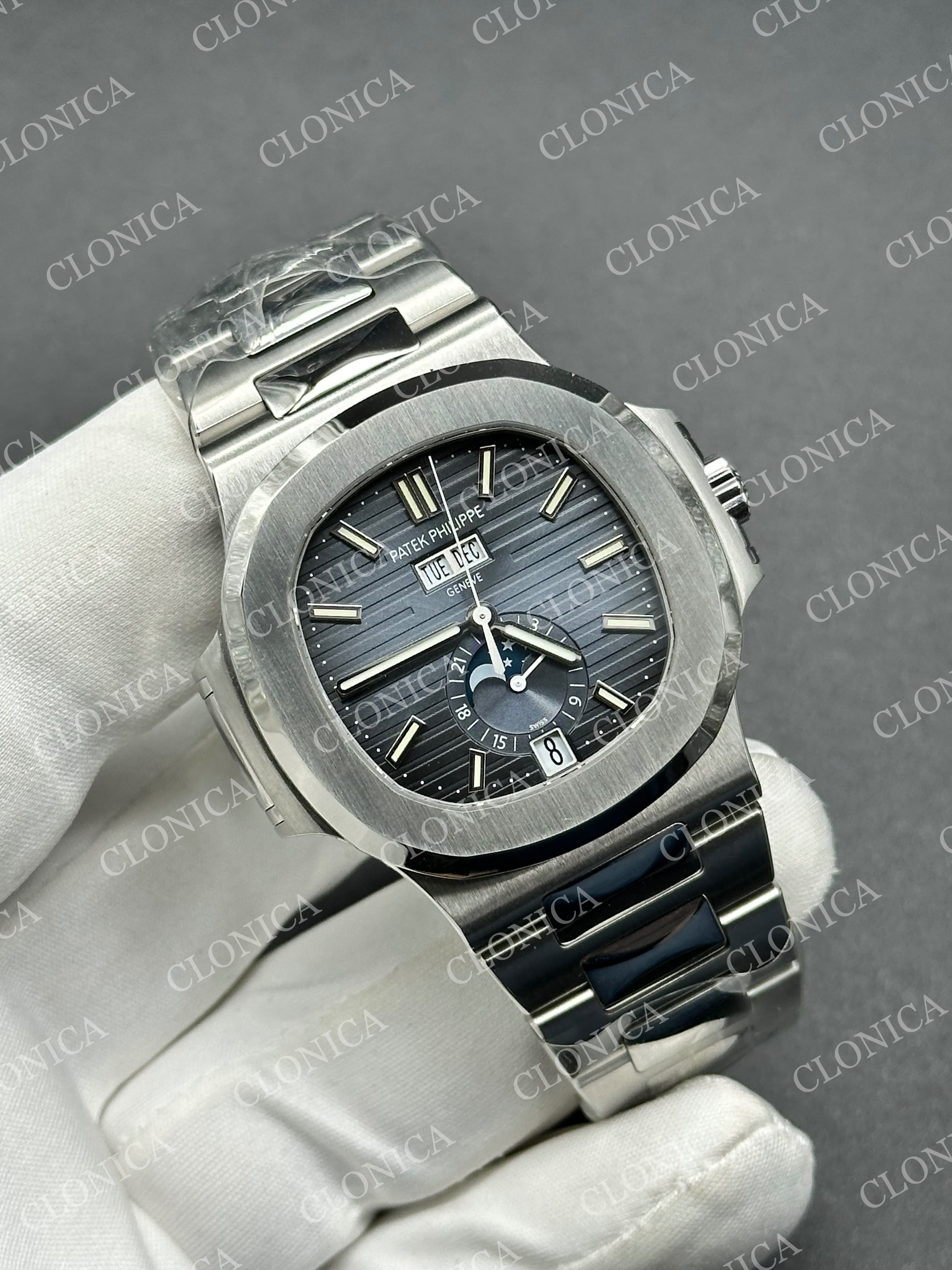 NAUTILUS 5726 FULL FUNCTION SS BLUE DIAL ON SS BRACELET — view 2