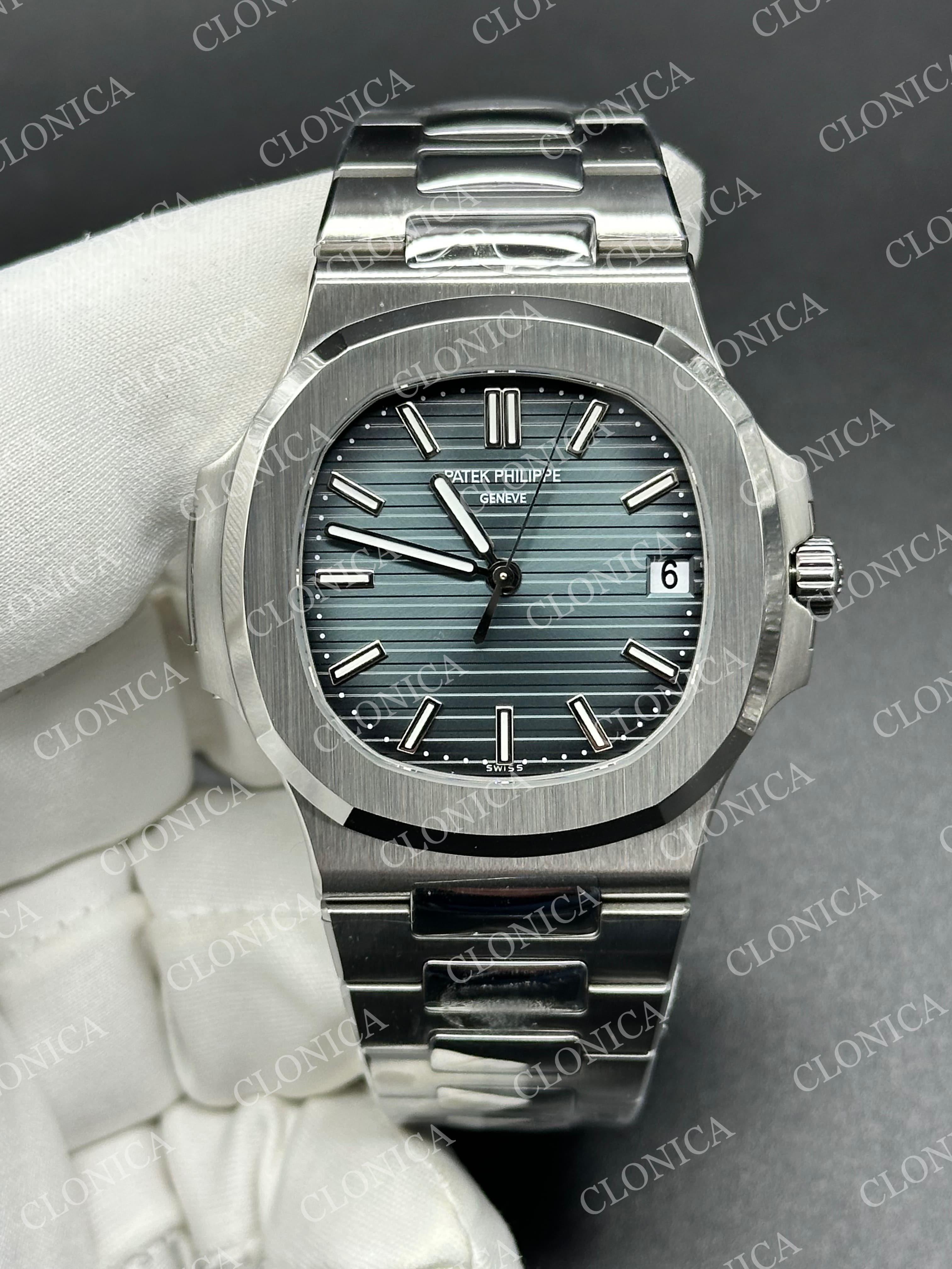 NAUTILUS 5711/1A SS BLUE TEXTURED DIAL ON SS BRACELET SUPER CLONE