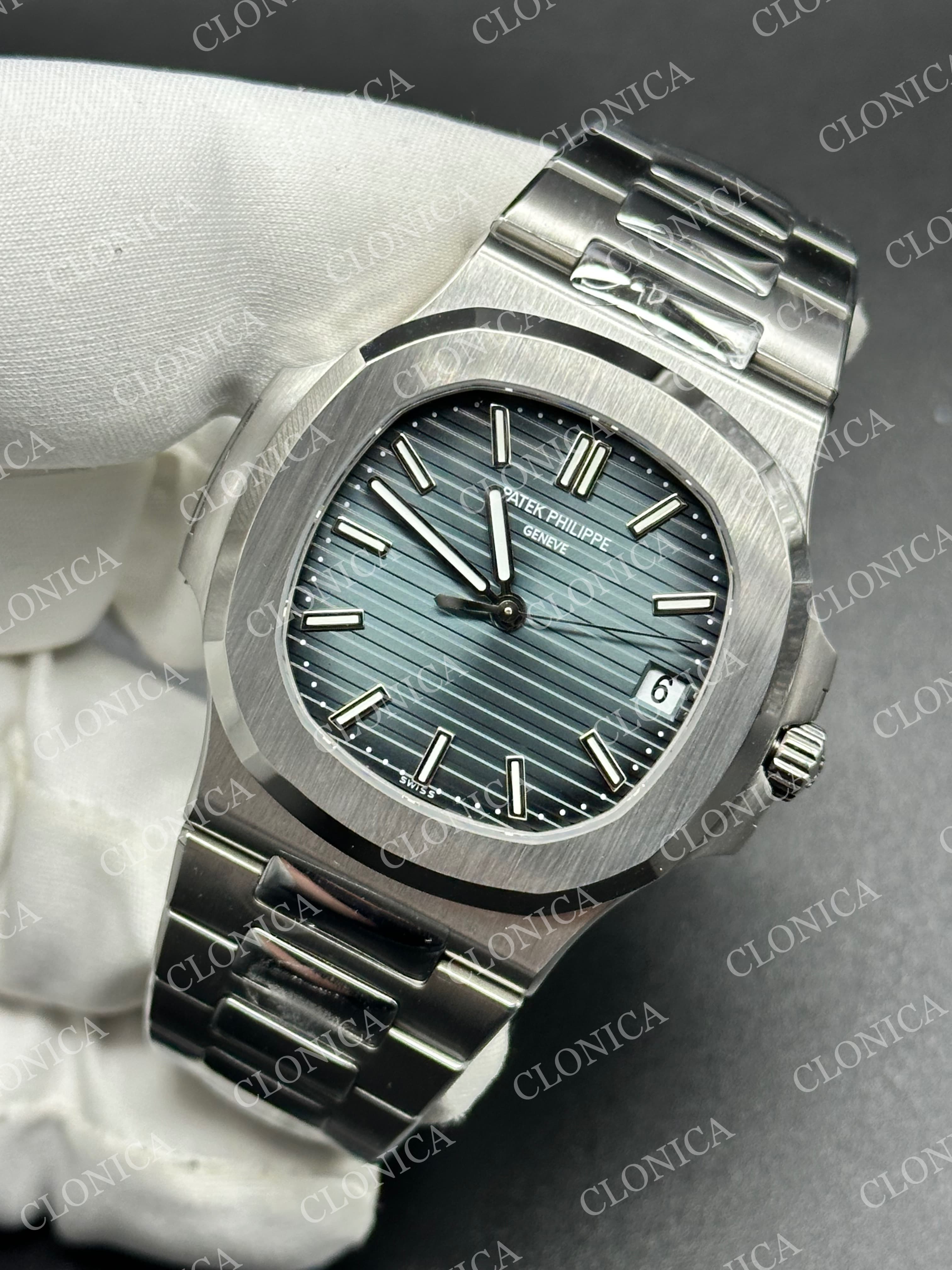 NAUTILUS 5711/1A SS BLUE TEXTURED DIAL ON SS BRACELET SUPER CLONE — view 3