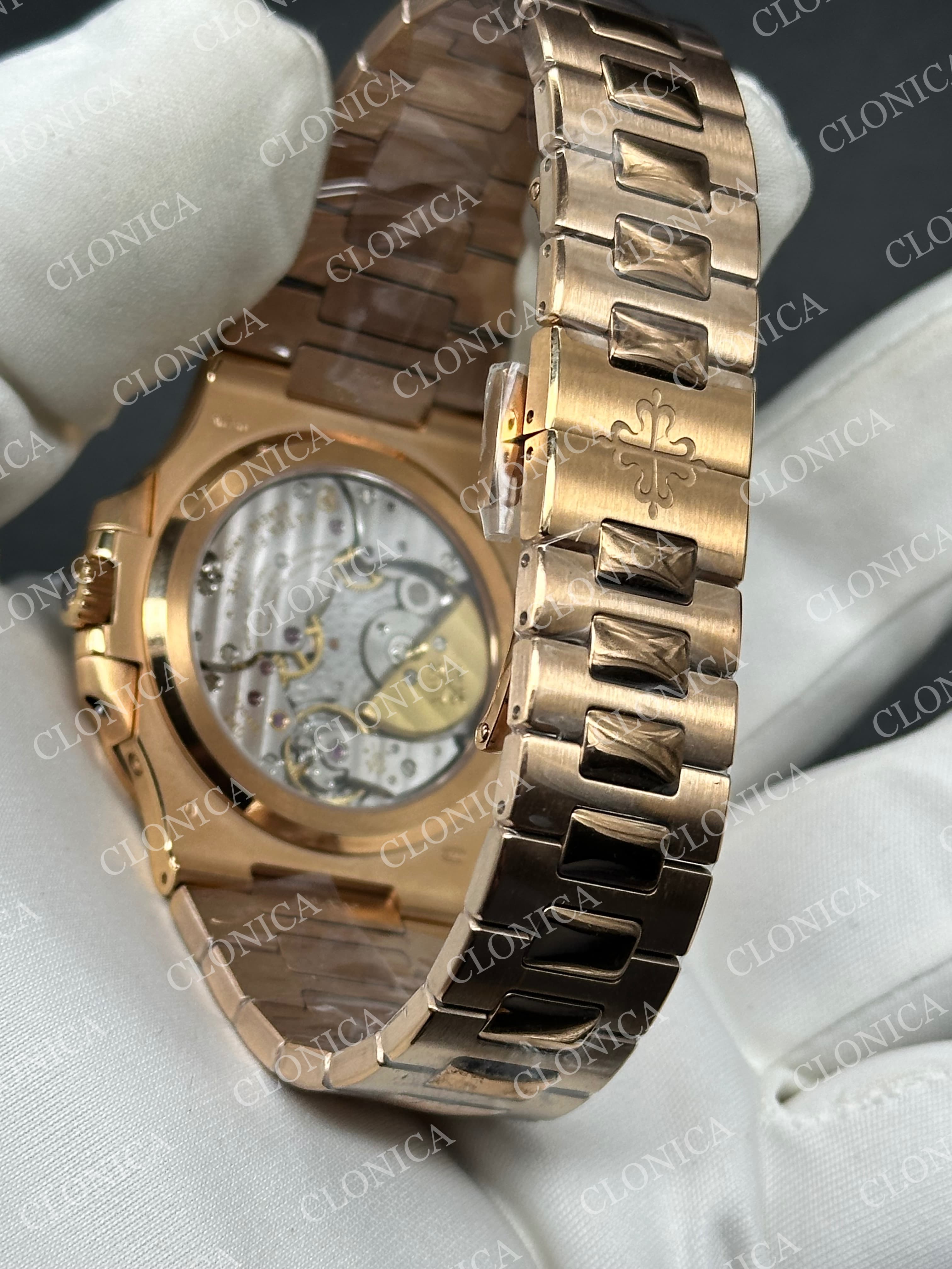 NAUTILUS 5712/1R RG BROWN DIAL ON RG BRACELET — view 5