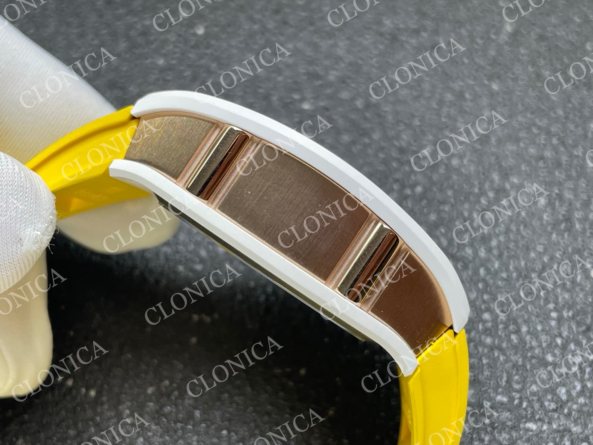 RM88 TOURBILLON SMILEY WHITE CERAMIC RMF BEST EDITION ON YELLOW RUBBER STRAP — view 9