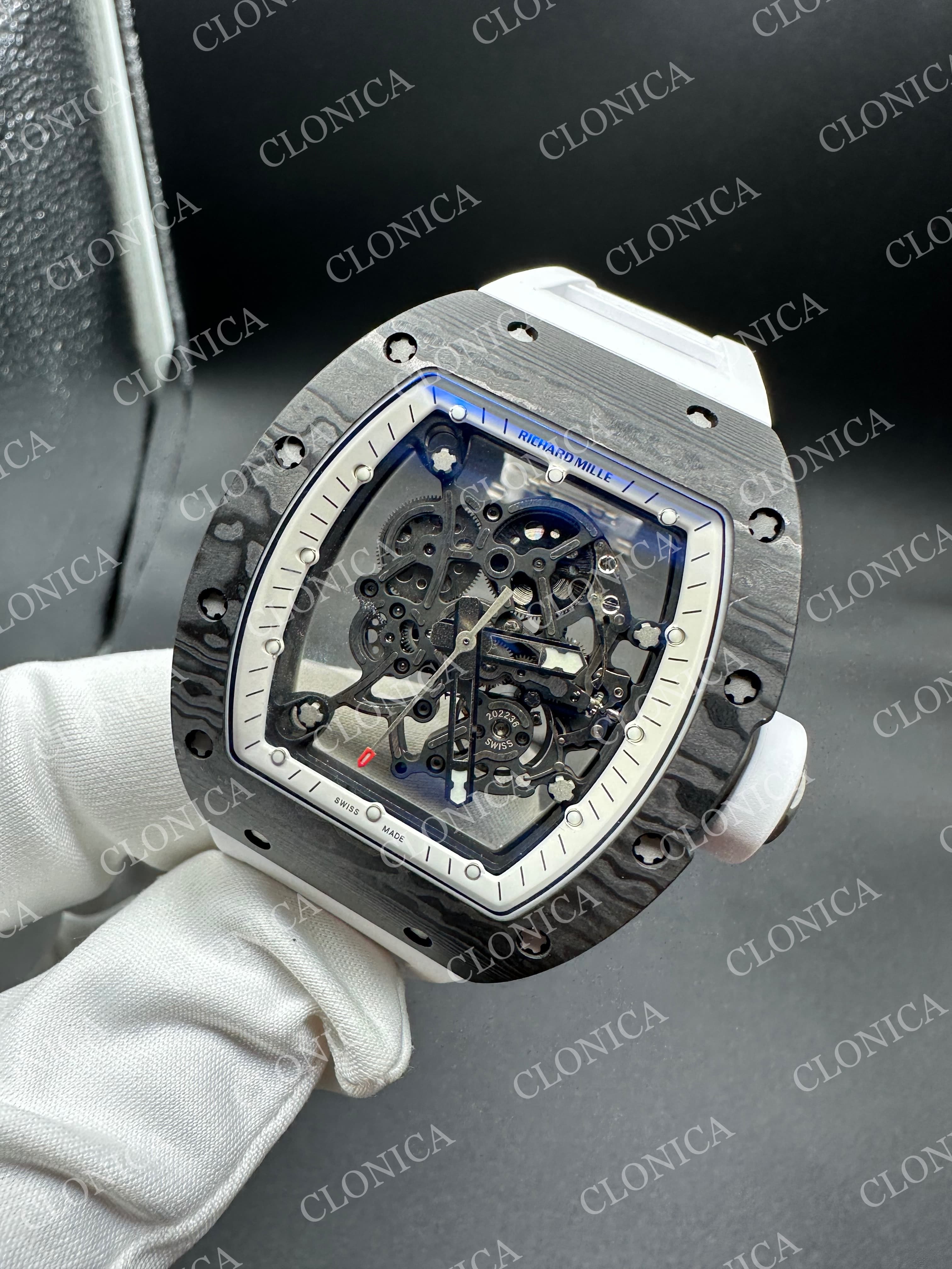 RM055 NTPT CARBON WHITE/BLACK INNER BEZEL ON WHITE RUBBER STRAP RMUL2 — view 3