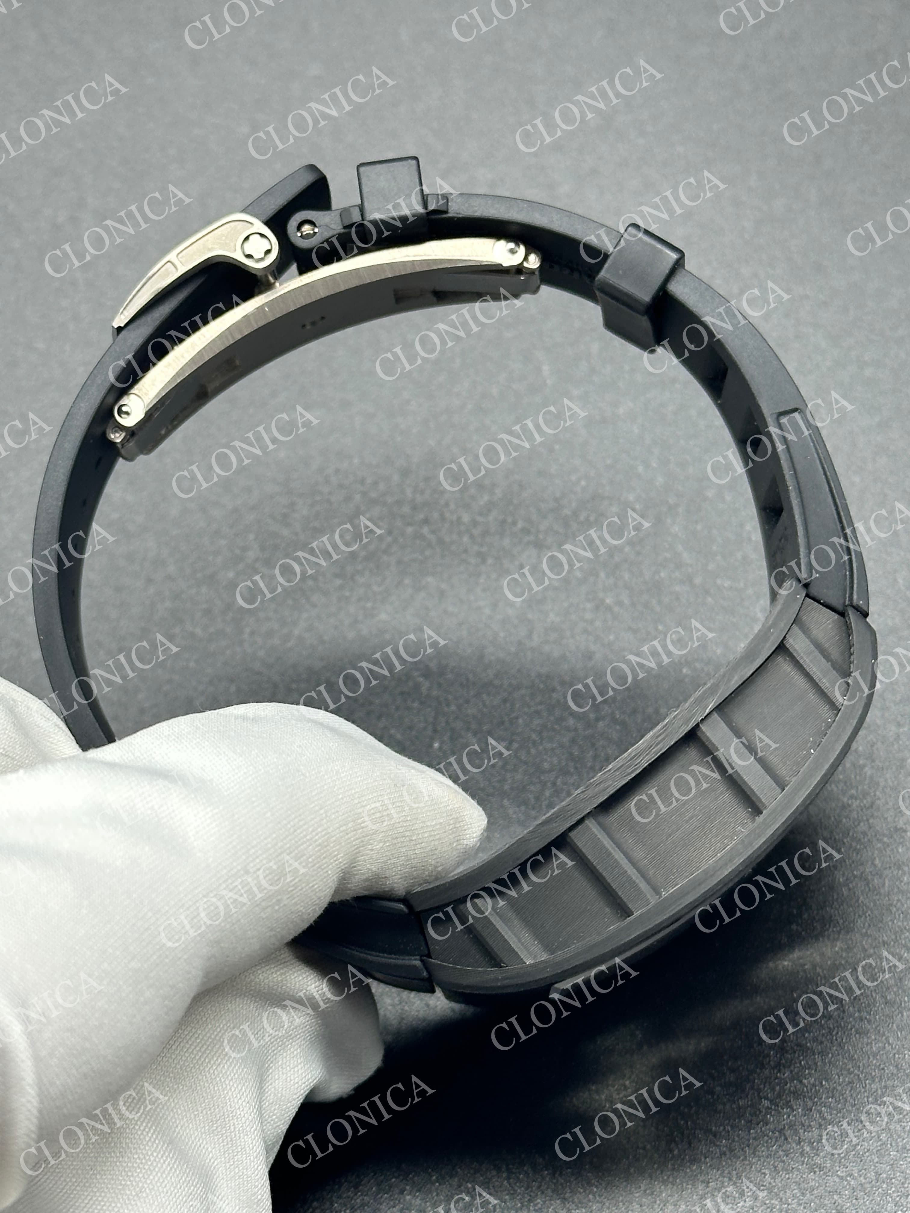 RM055 NTPT CARBON ROSE/BLACK INNER BEZEL ON BLACK RUBBER STRAP RMUL2 — view 5