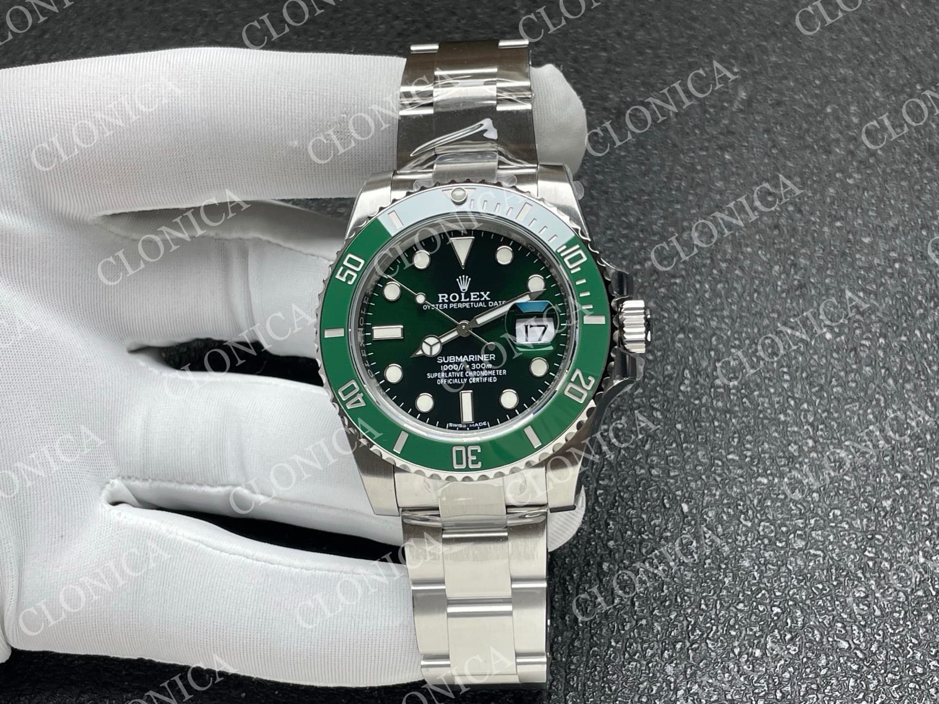 SUBMARINER 116610 40MM GREEN CERAMIC 904L SS GREEN DIAL — view 1