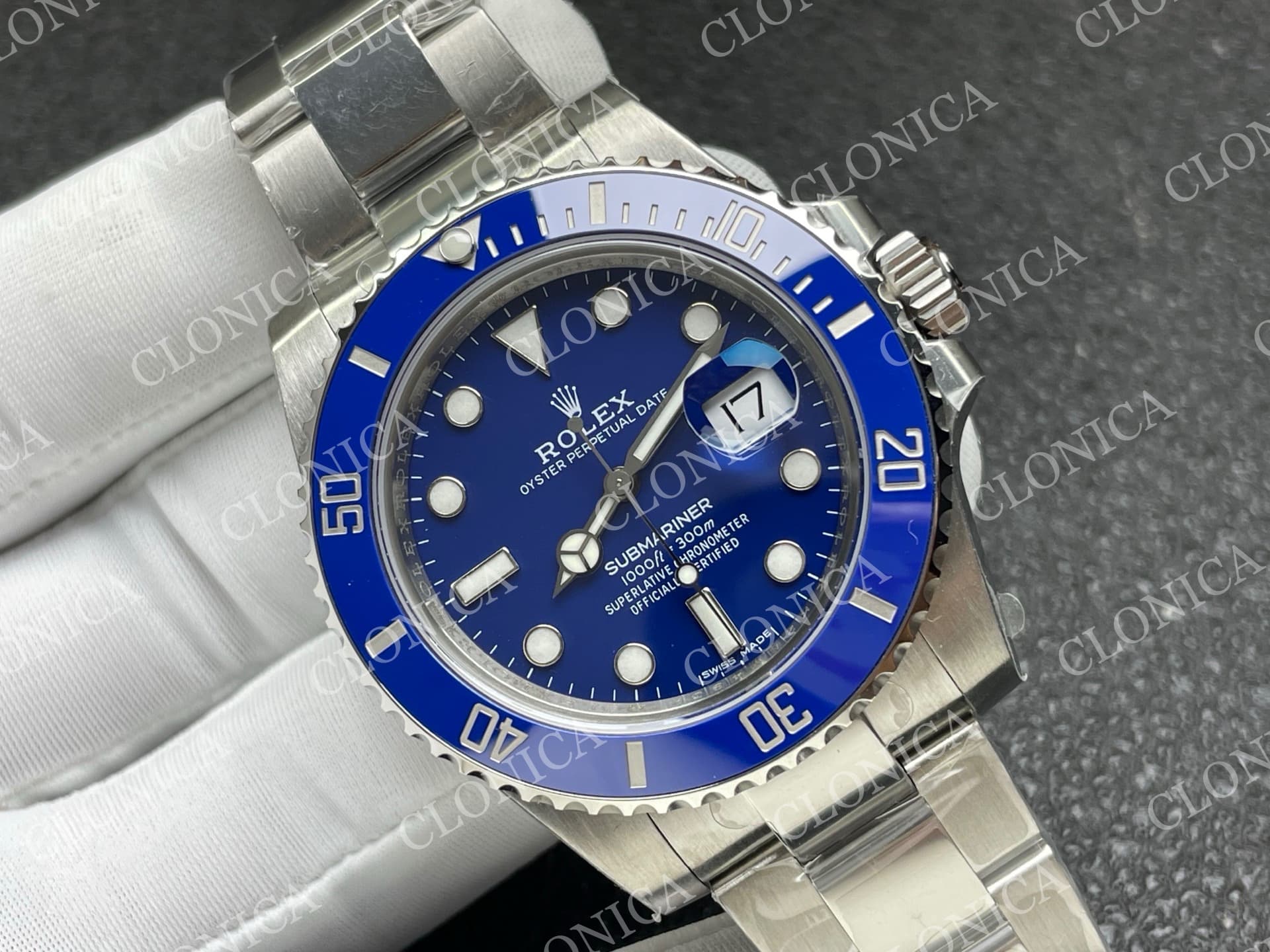 SUBMARINER 116610 40MM BLUE CERAMIC 904L SS BLUE DIAL — view 2