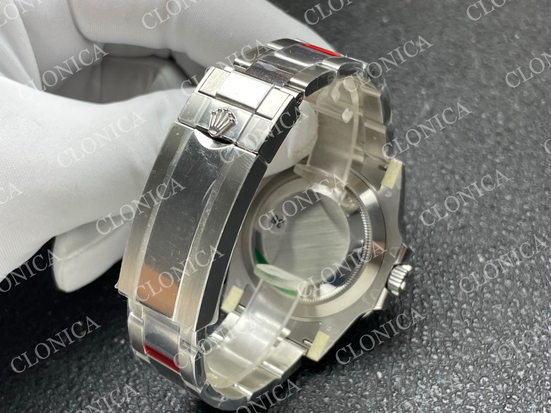 SUBMARINER 116610 40MM BLUE CERAMIC 904L SS BLUE DIAL — view 5