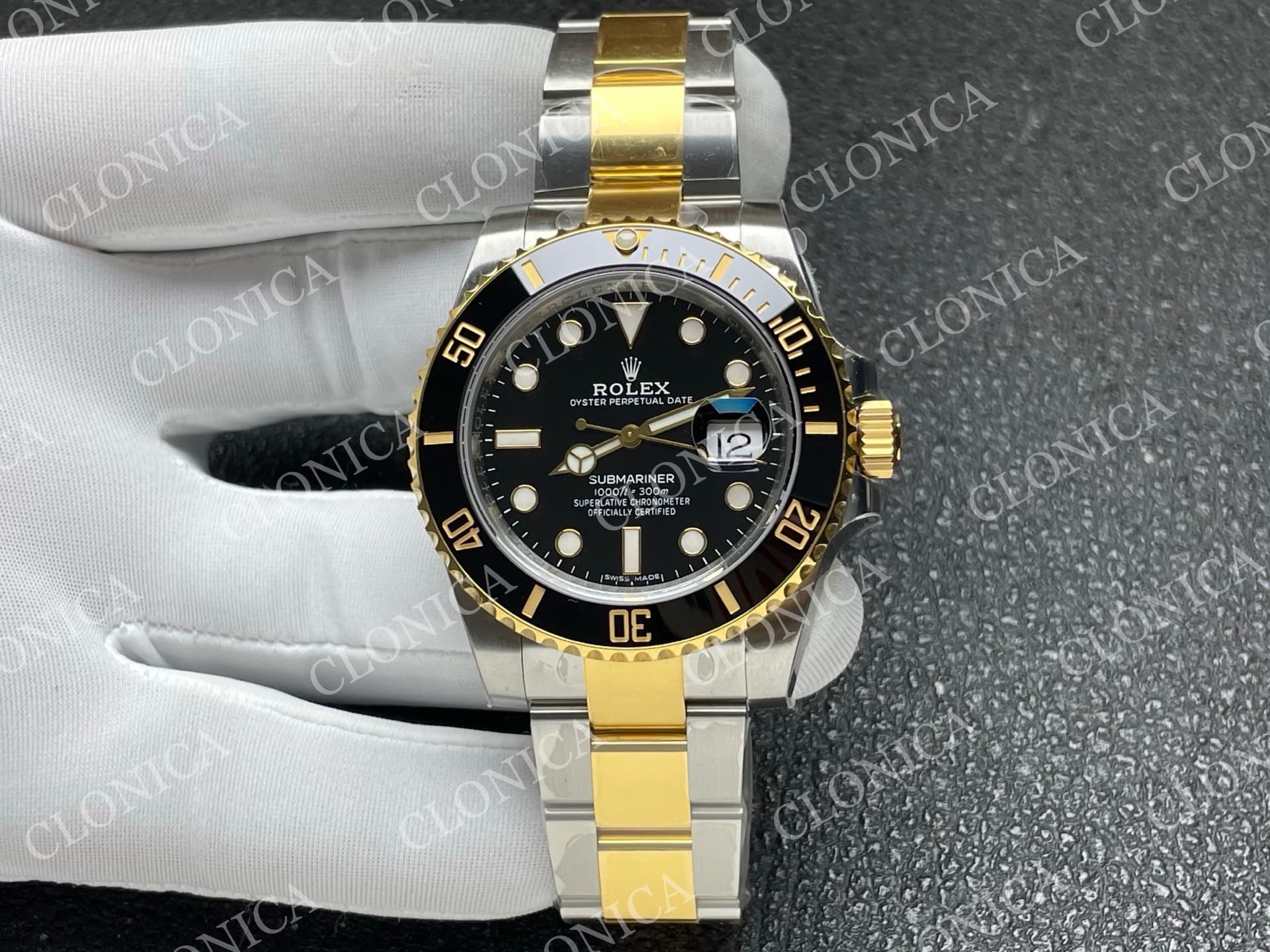 SUBMARINER 116610 40MM BLACK CERAMIC 904L SS/YG BLACK DIAL — view 1