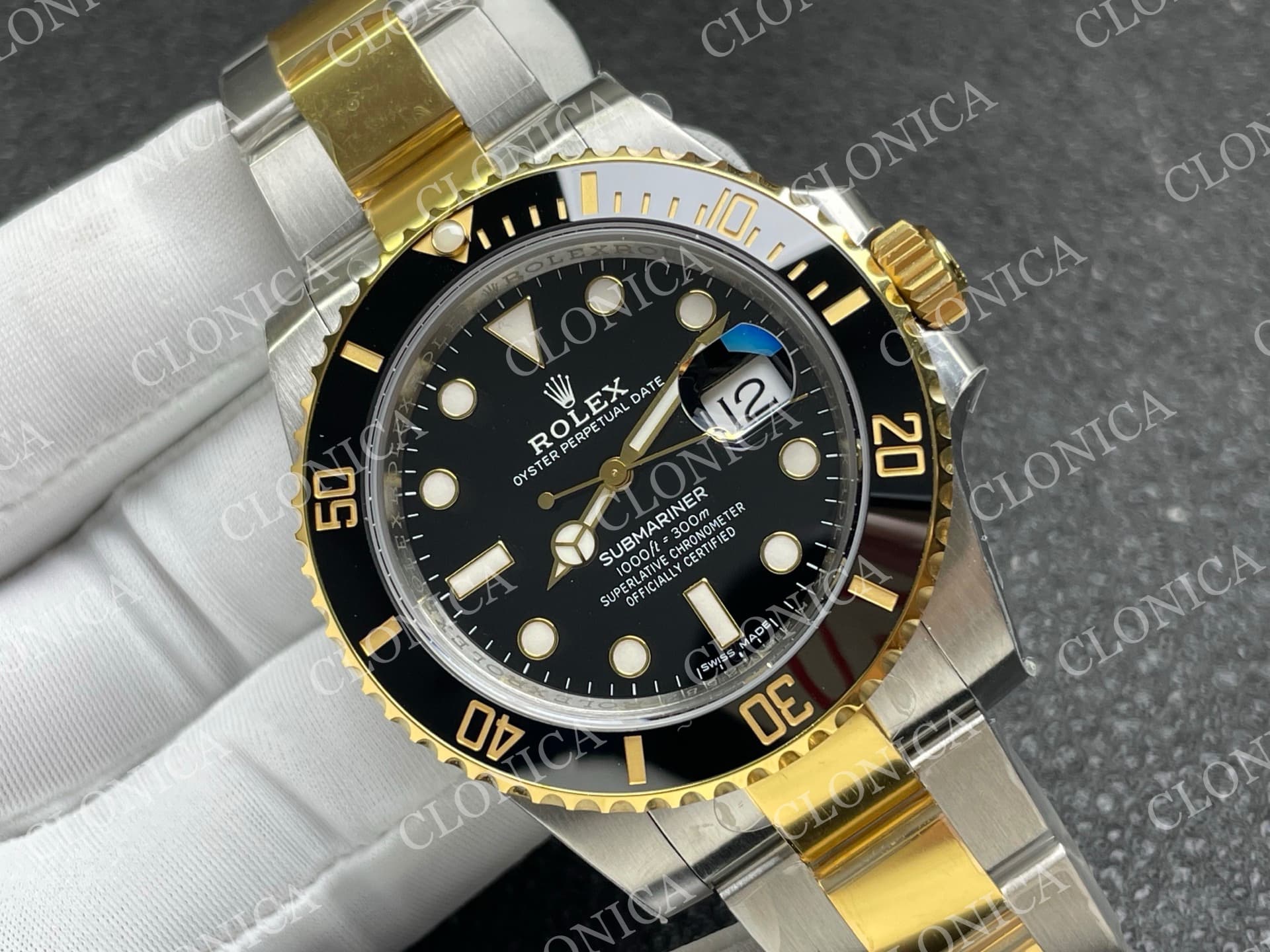 SUBMARINER 116610 40MM BLACK CERAMIC 904L SS/YG BLACK DIAL — view 2