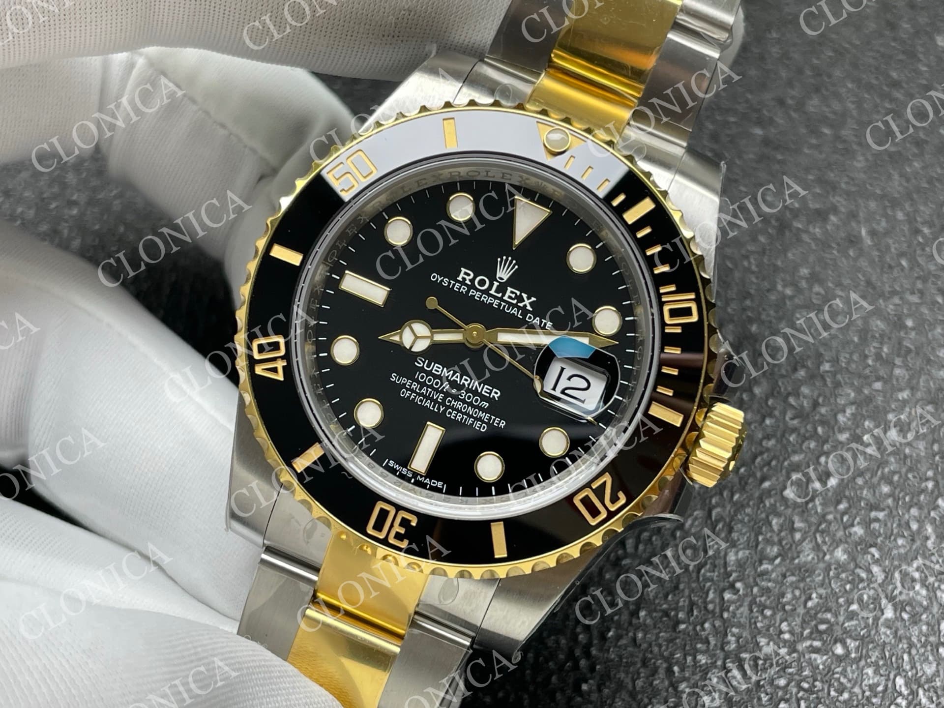 SUBMARINER 116610 40MM BLACK CERAMIC 904L SS/YG BLACK DIAL — view 4