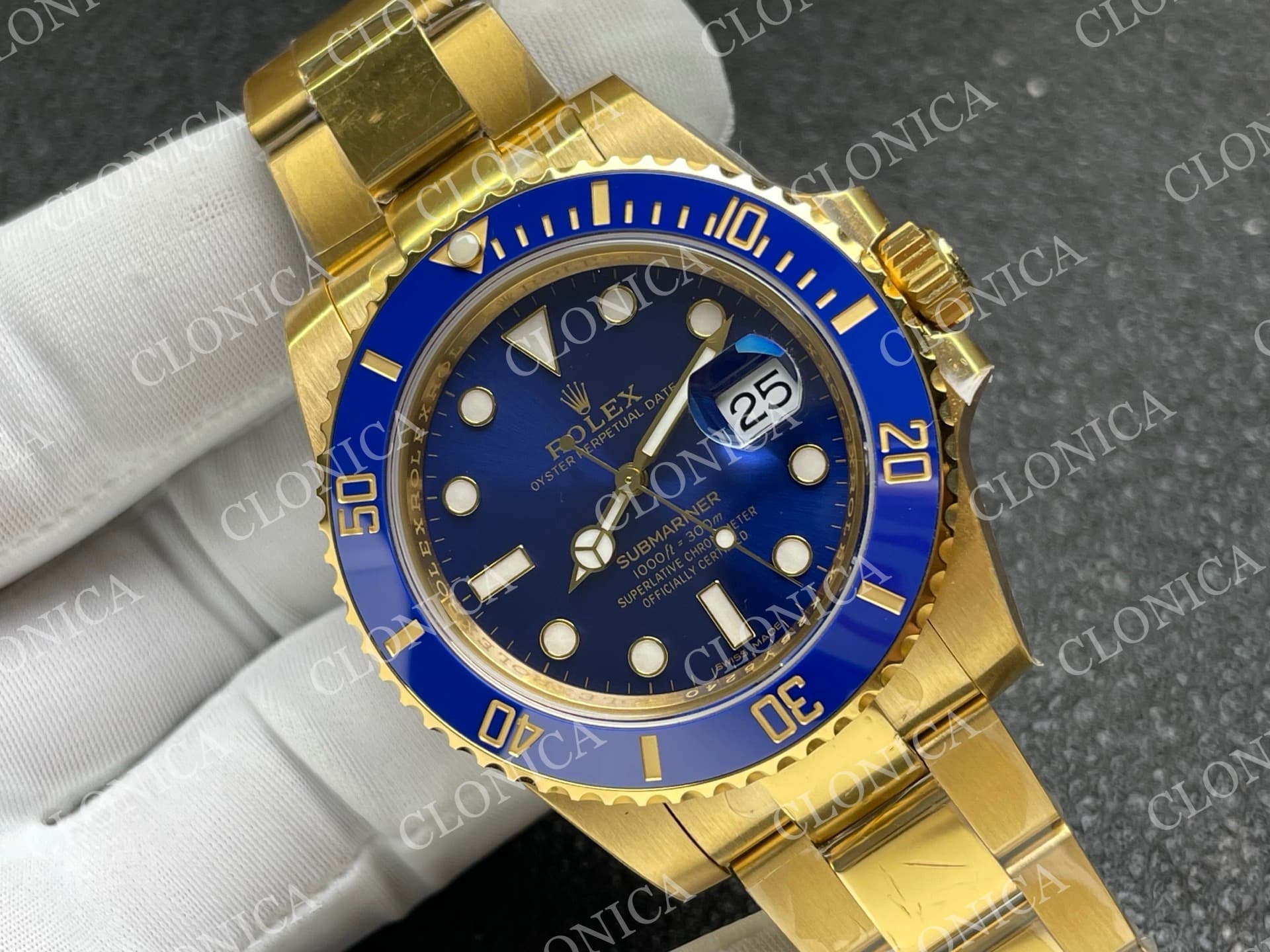 SUBMARINER 116610 40MM BLUE CERAMIC 904L YG BLUE DIAL — view 2