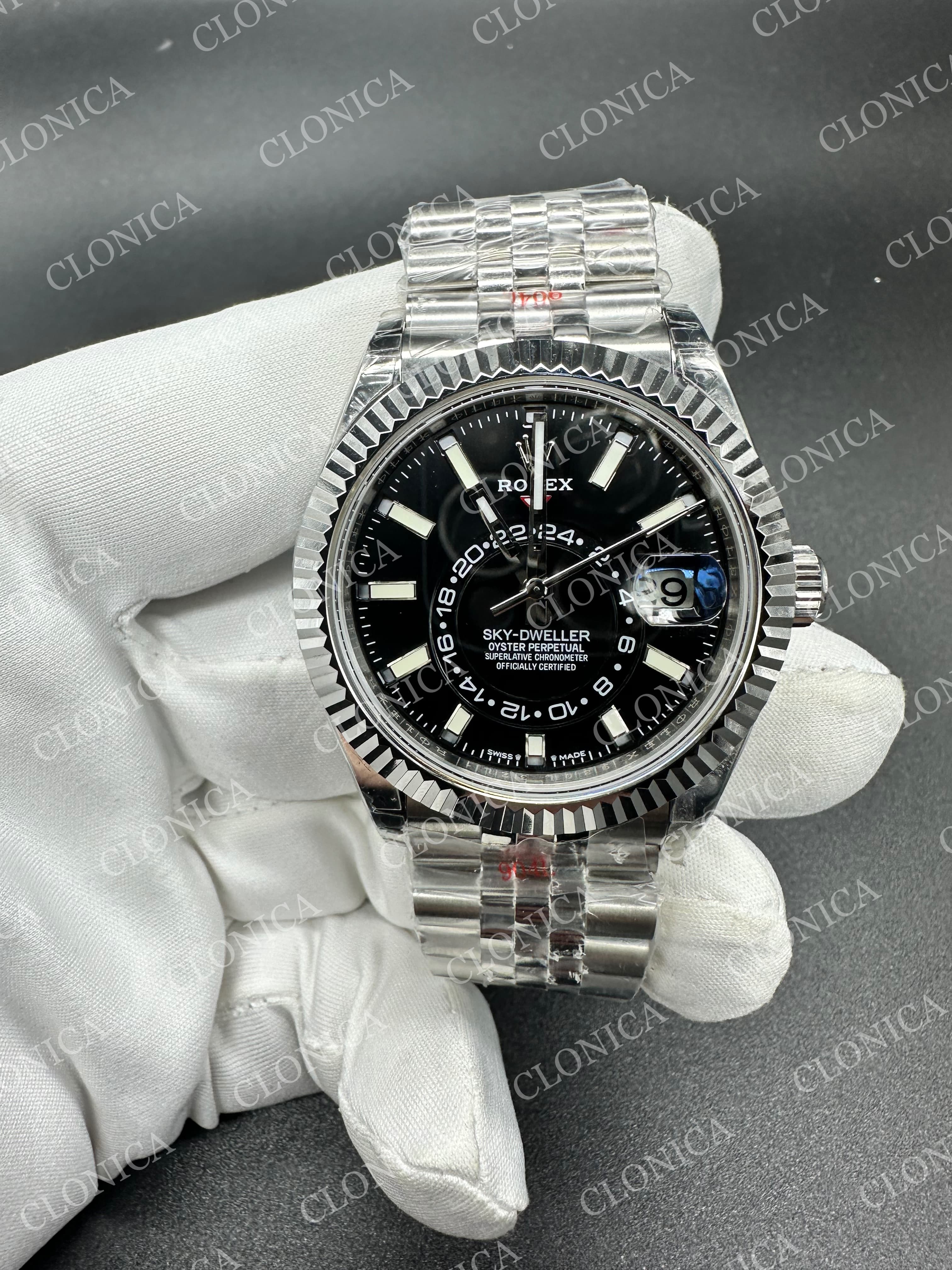 SKYDWELLER 336934 SS BLACK DIAL ON SS JUBILEE BRACELET — view 1