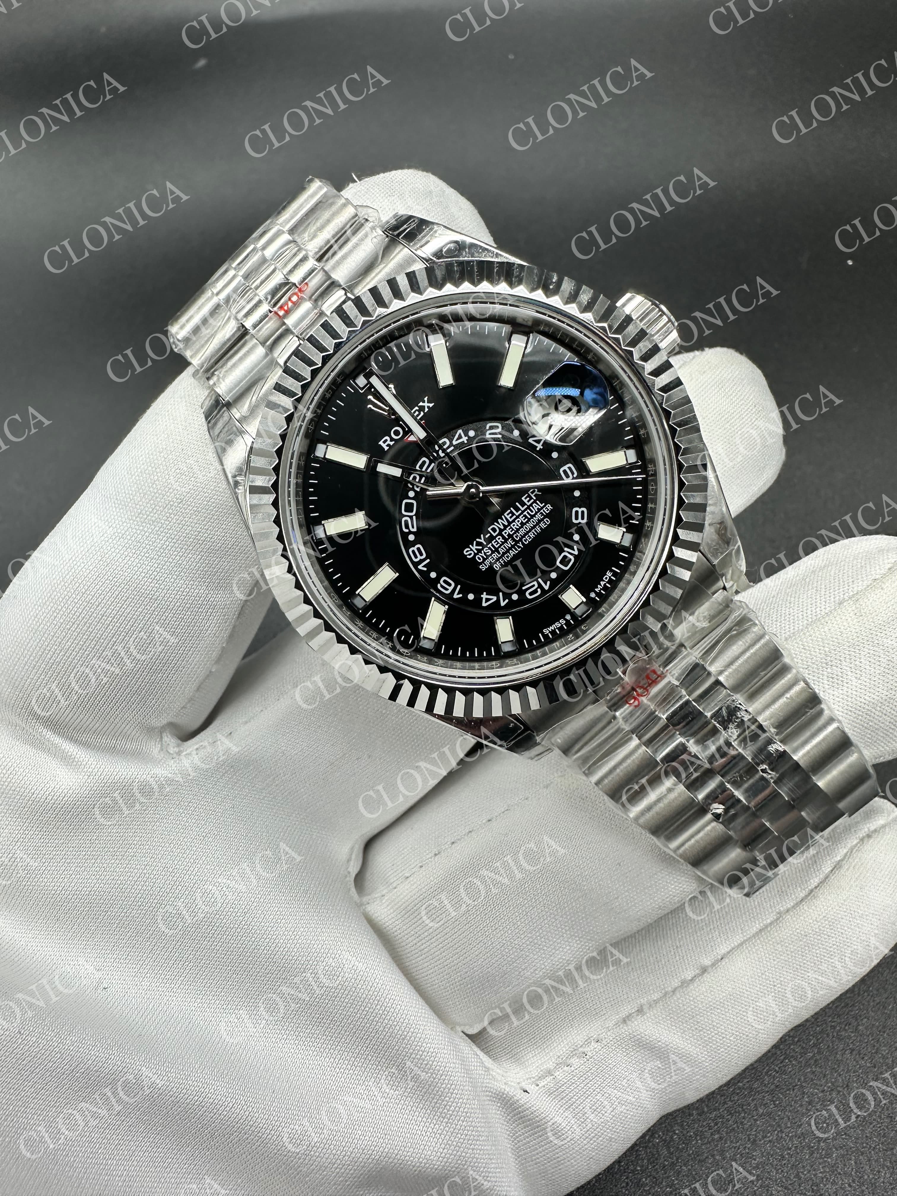 SKYDWELLER 336934 SS BLACK DIAL ON SS JUBILEE BRACELET — view 3