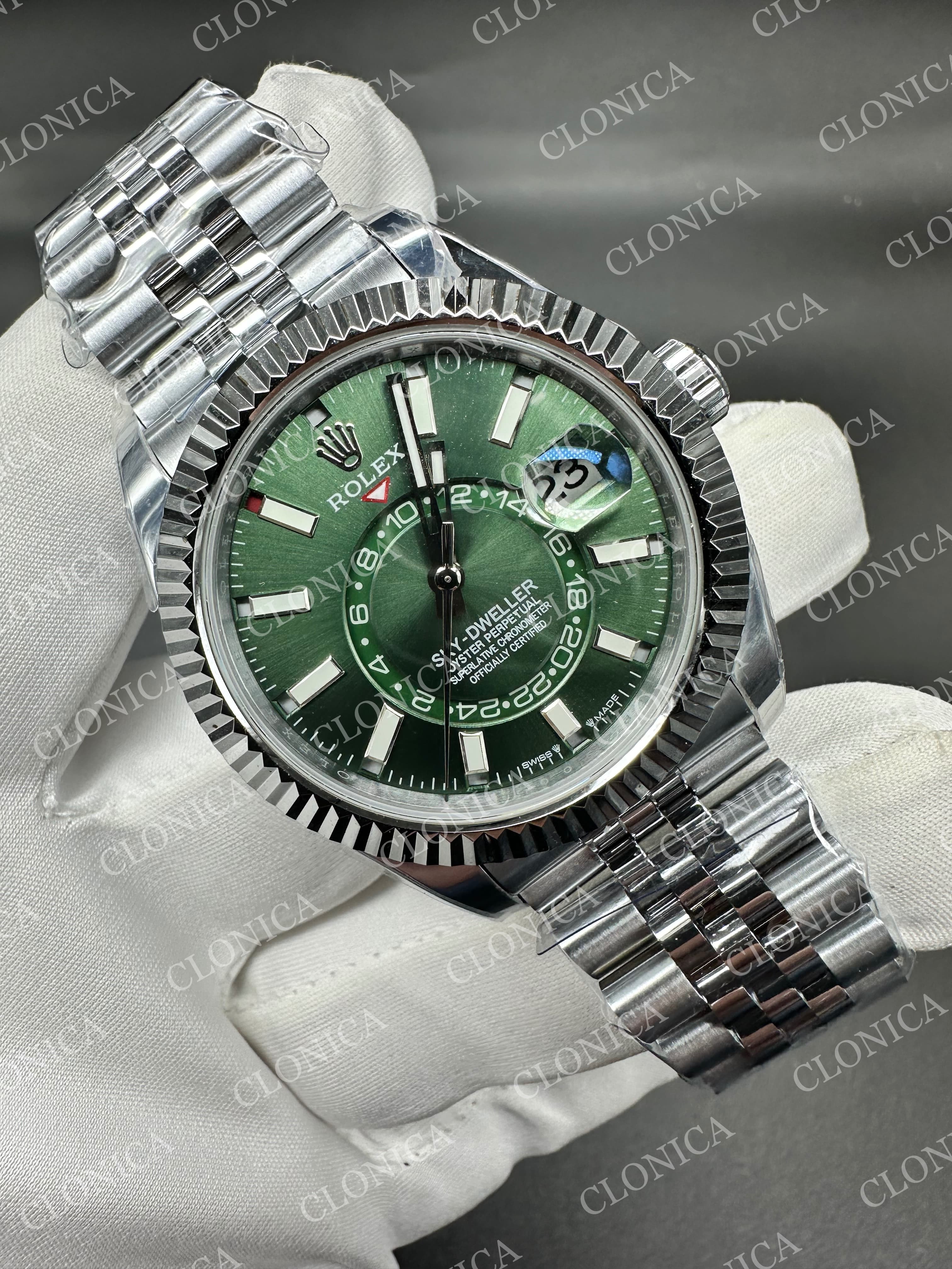 SKYDWELLER 336934 SS GREEN DIAL ON SS JUBILEE BRACELET — view 3