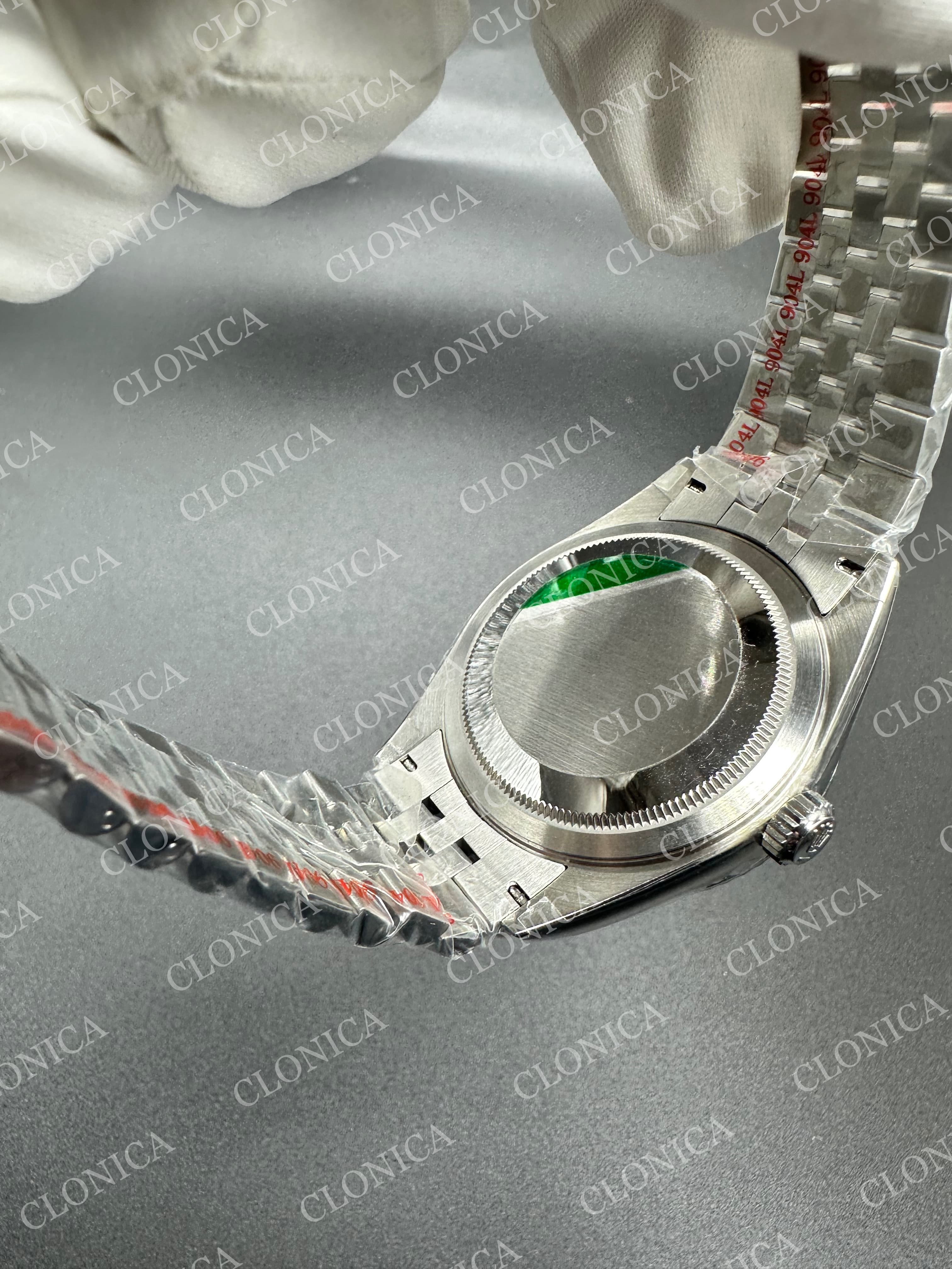 SKYDWELLER 336934 SS BLUE DIAL ON SS JUBILEE BRACELET — view 7