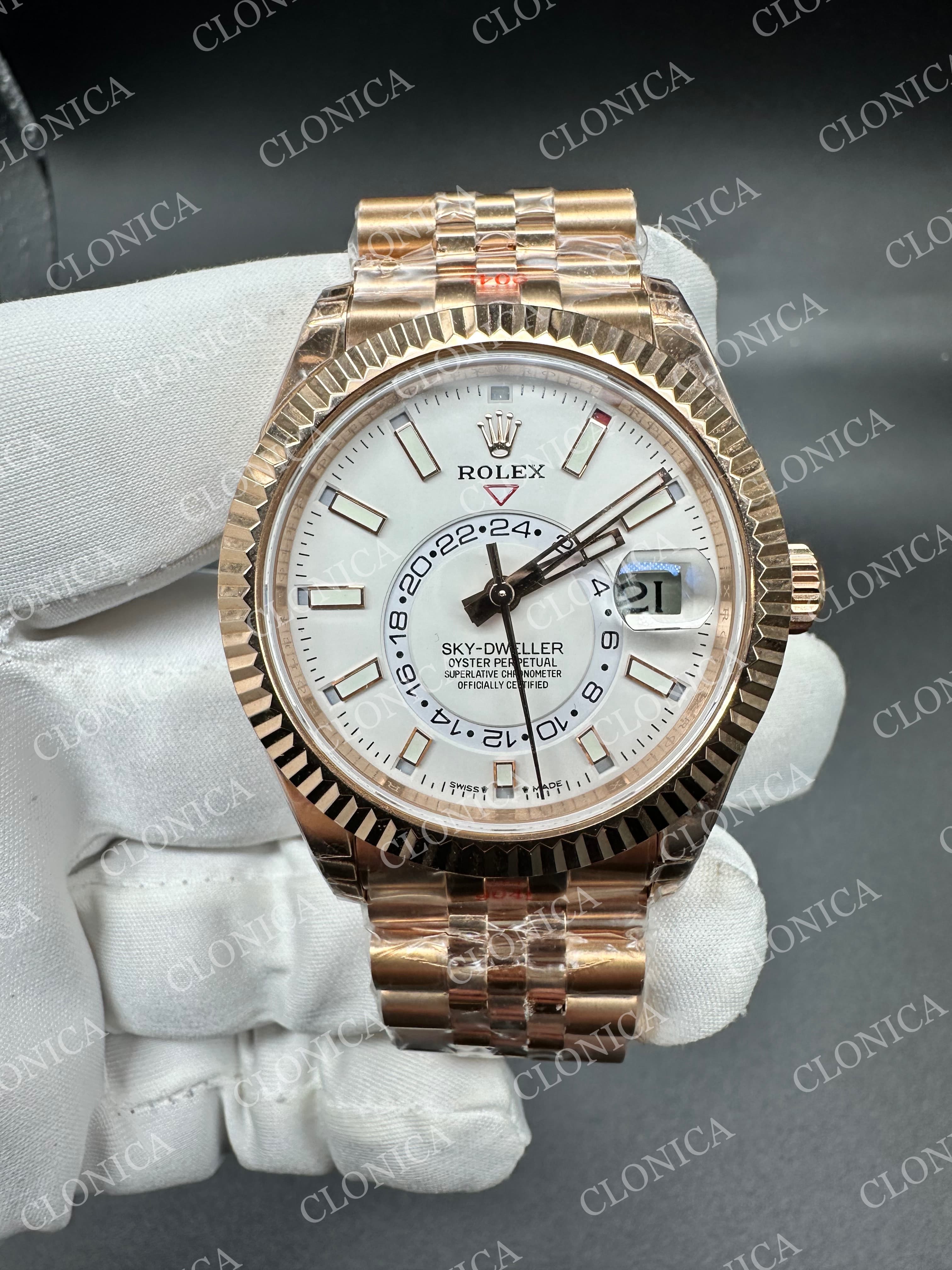 SKYDWELLER 336935 RG WHITE DIAL ON RG JUBILEE BRACELET — view 1