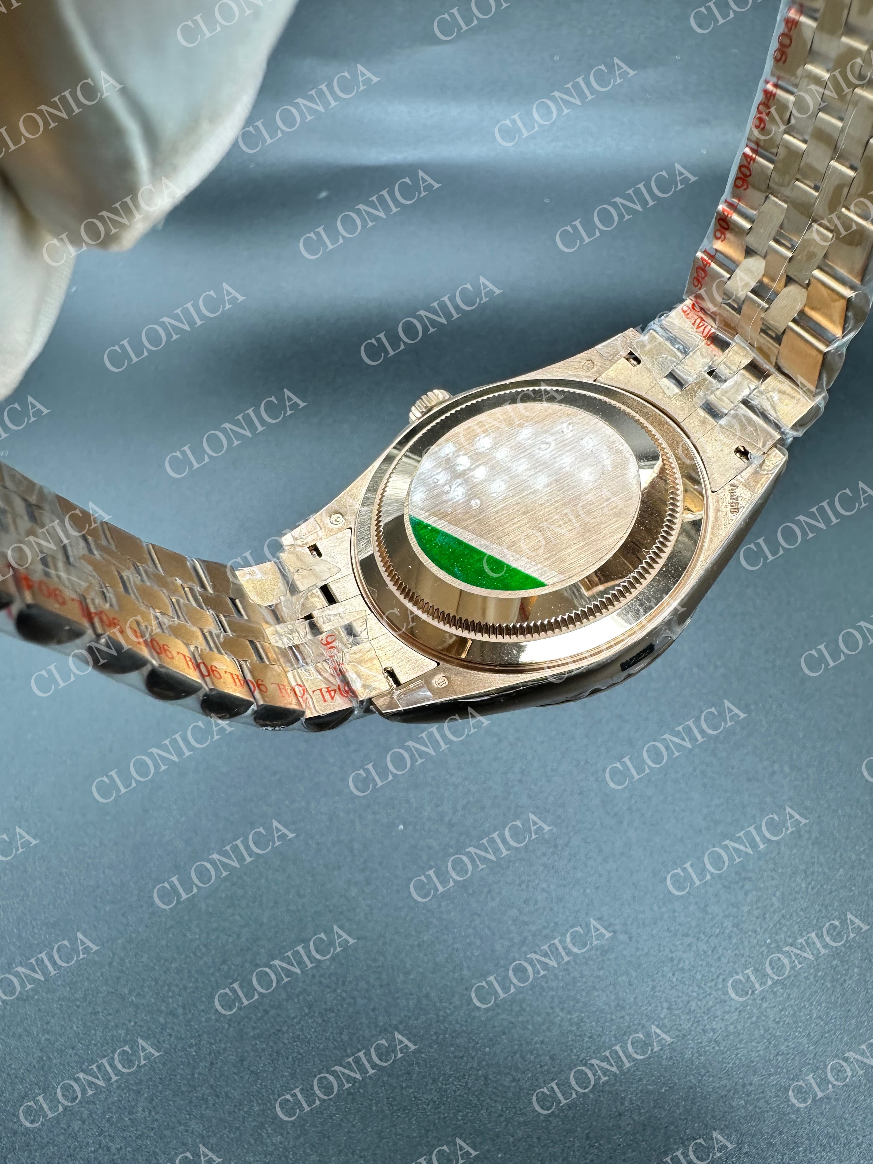 SKYDWELLER 336935 RG WHITE DIAL ON RG JUBILEE BRACELET — view 7