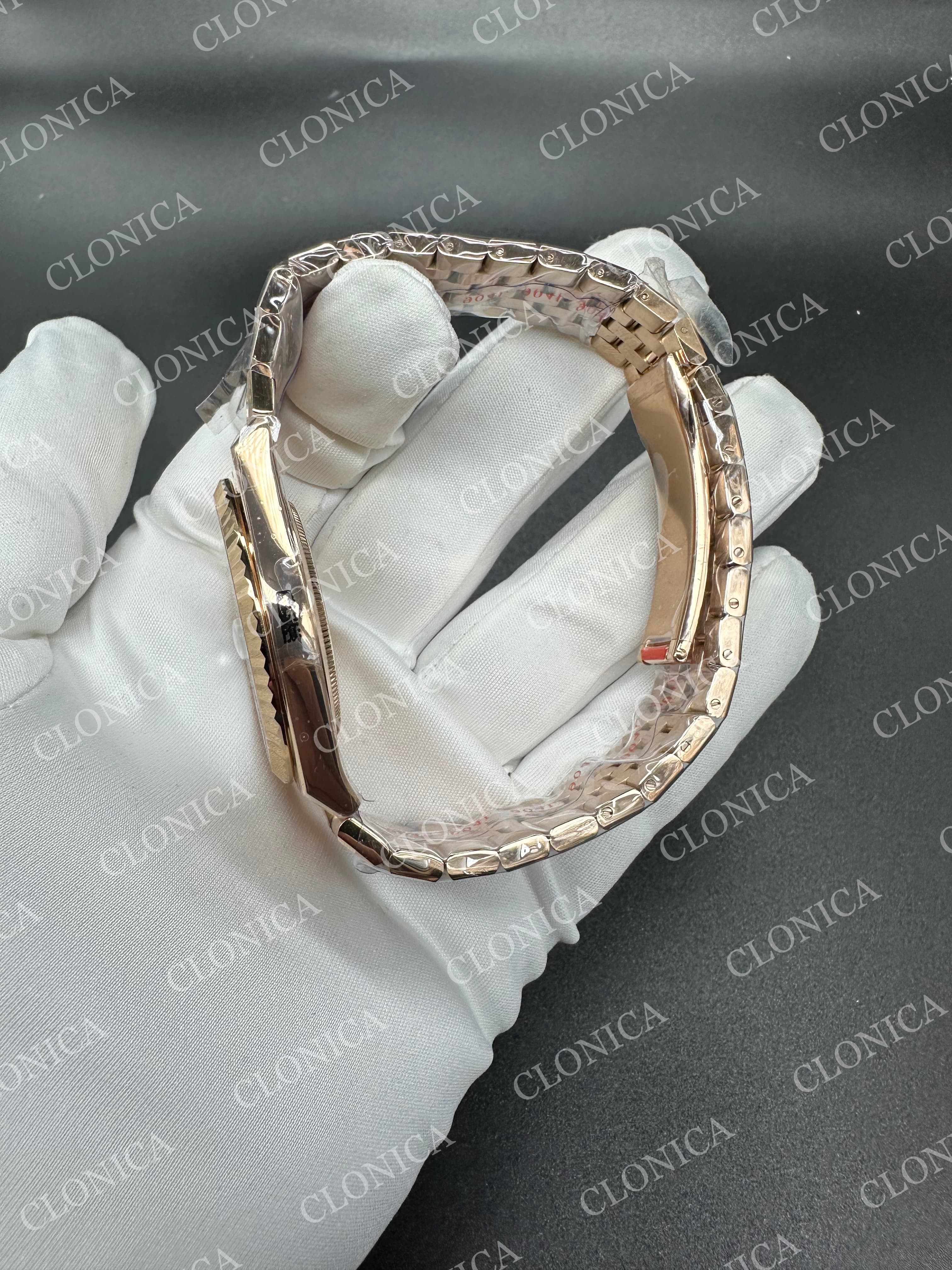 LAND DWELLER 127335 GAIN WEIGHT RG WHITE DIAL ON RG BRACELET — view 5