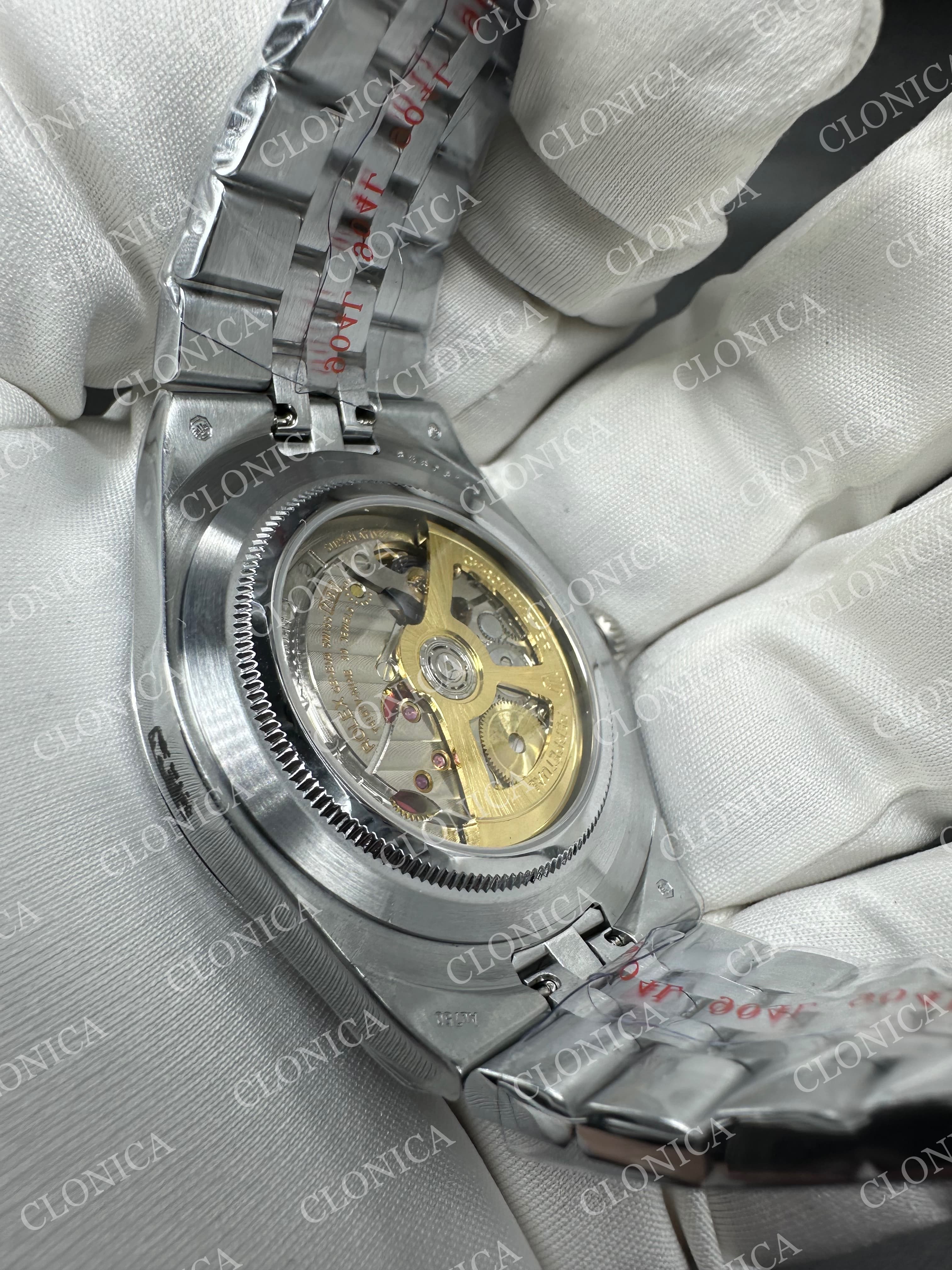 LAND DWELLER 127336 GAIN WEIGHT ICE BLUE DIAL ON SS BRACELET — view 6