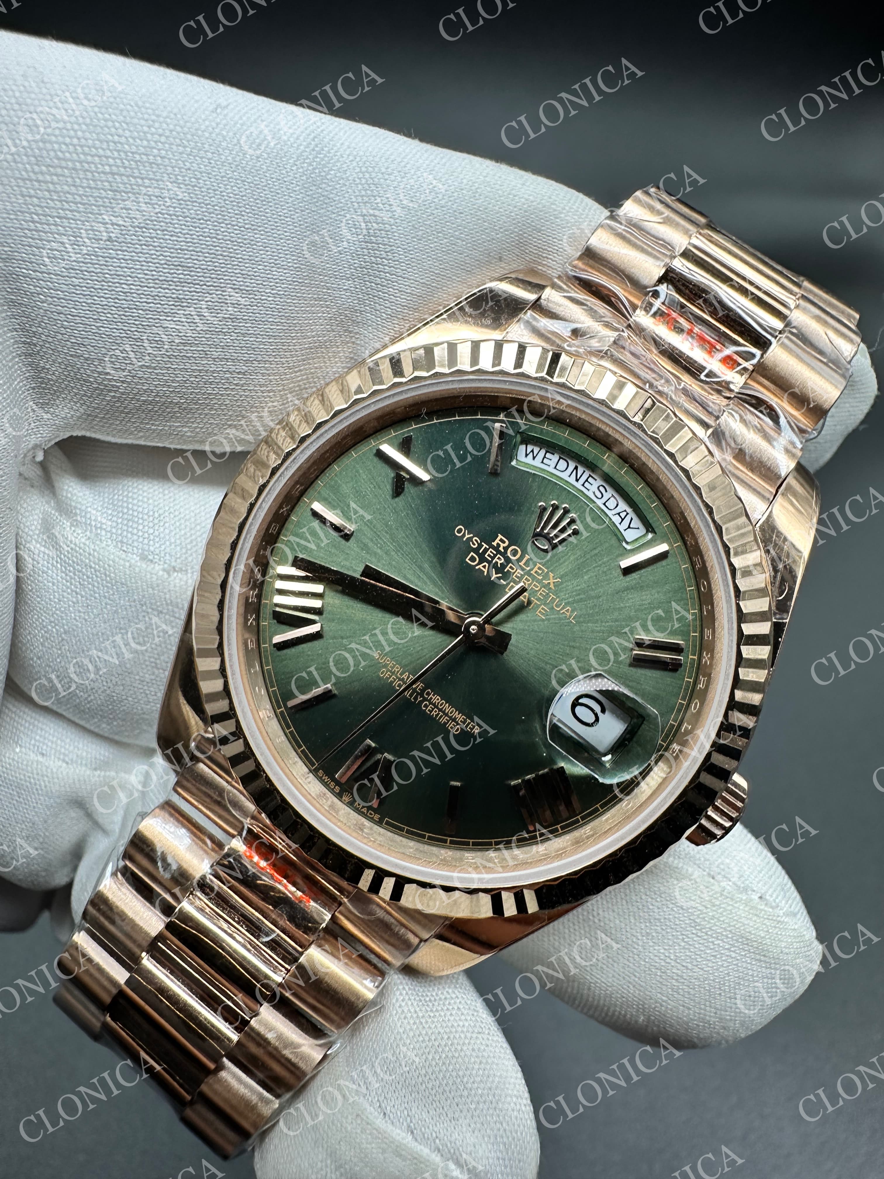 DAY DATE 128235 GAIN WEIGHT RG GREEN DIAL ROMAN MARKERS ON RG PRESIDENT BRACELET — view 3
