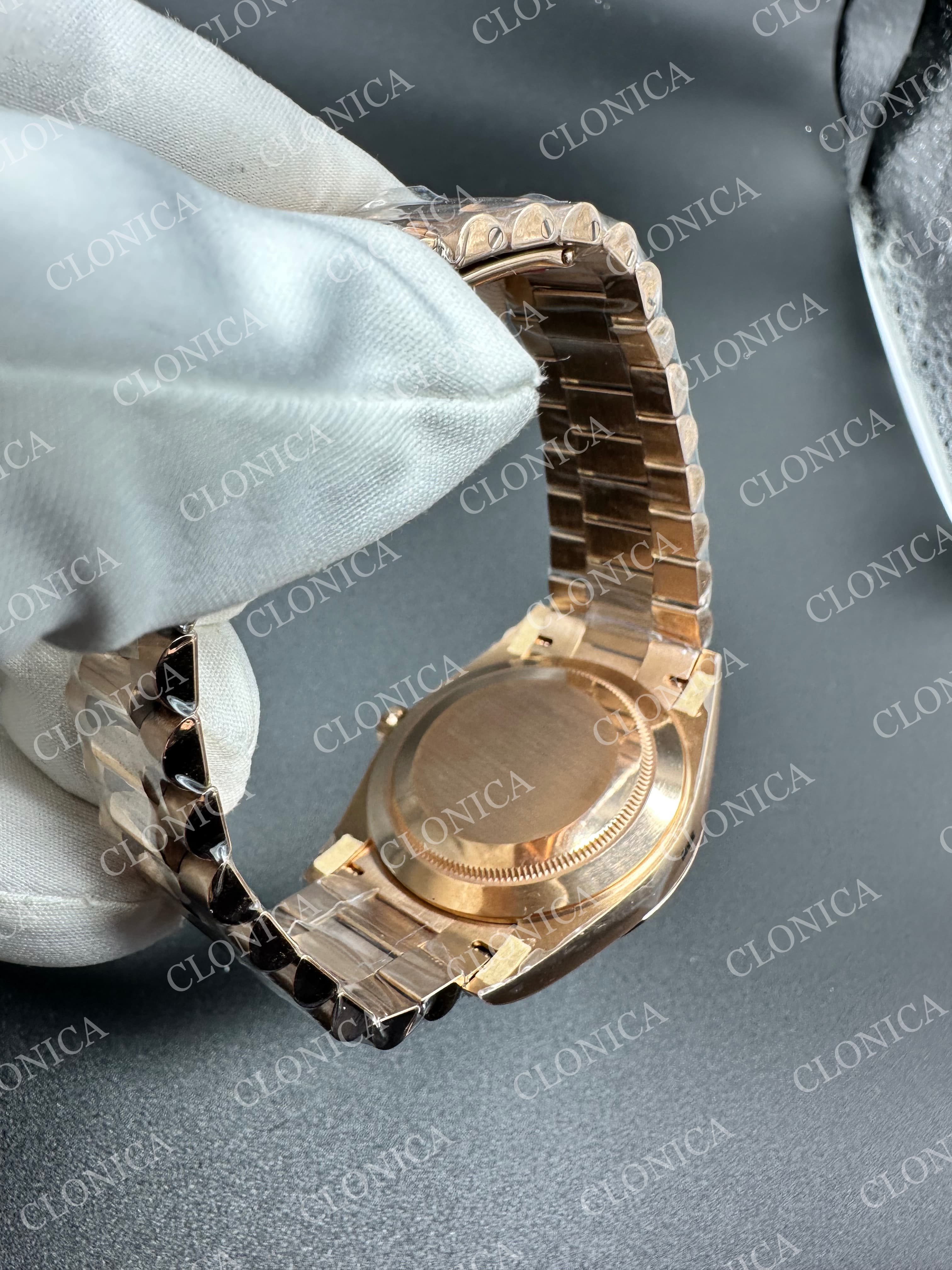 DAY DATE 128235 GAIN WEIGHT RG BLACK OMBRE DIAL ROMAN MARKERS ON RG PRESIDENT BRACELET — view 7