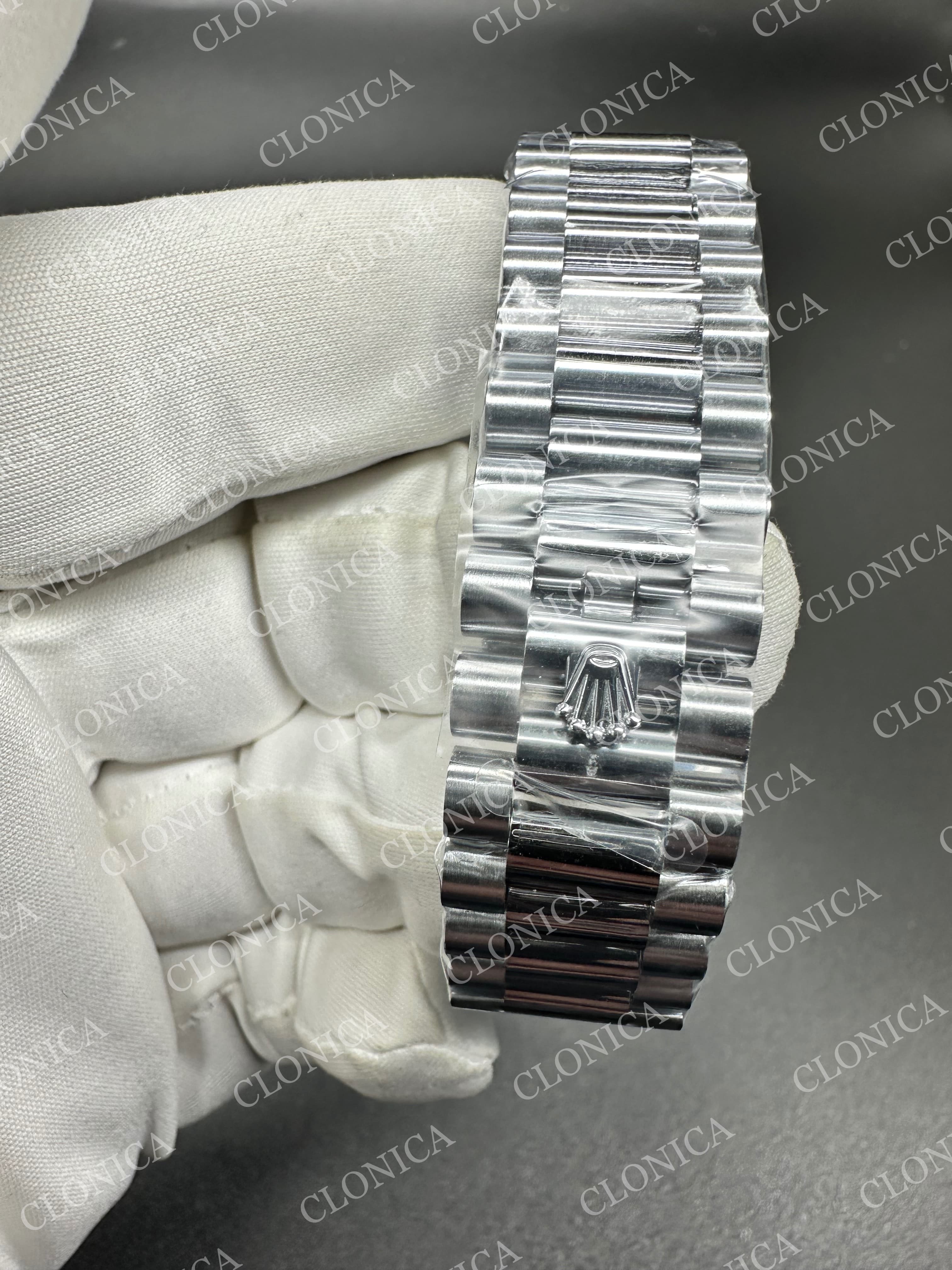 DAY DATE 228239 40MM GAIN WEIGHT BLUE OMBRE DIAL ROMAN MARKER ON WG PRESIDENT BRACELET — view 6