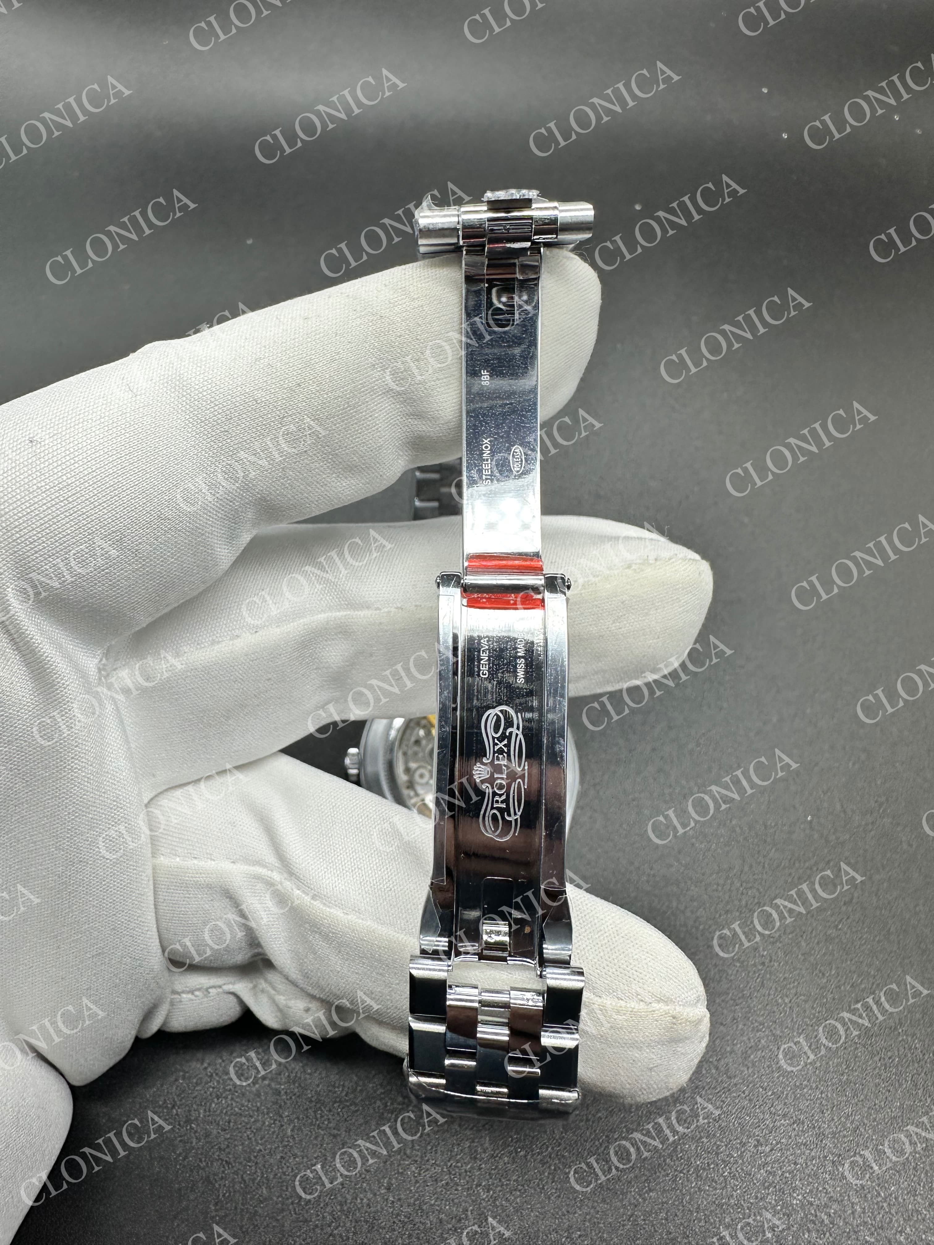 LAND DWELLER 127336 GAIN WEIGHT ICE WHITE DIAL ON SS BRACELET — view 6