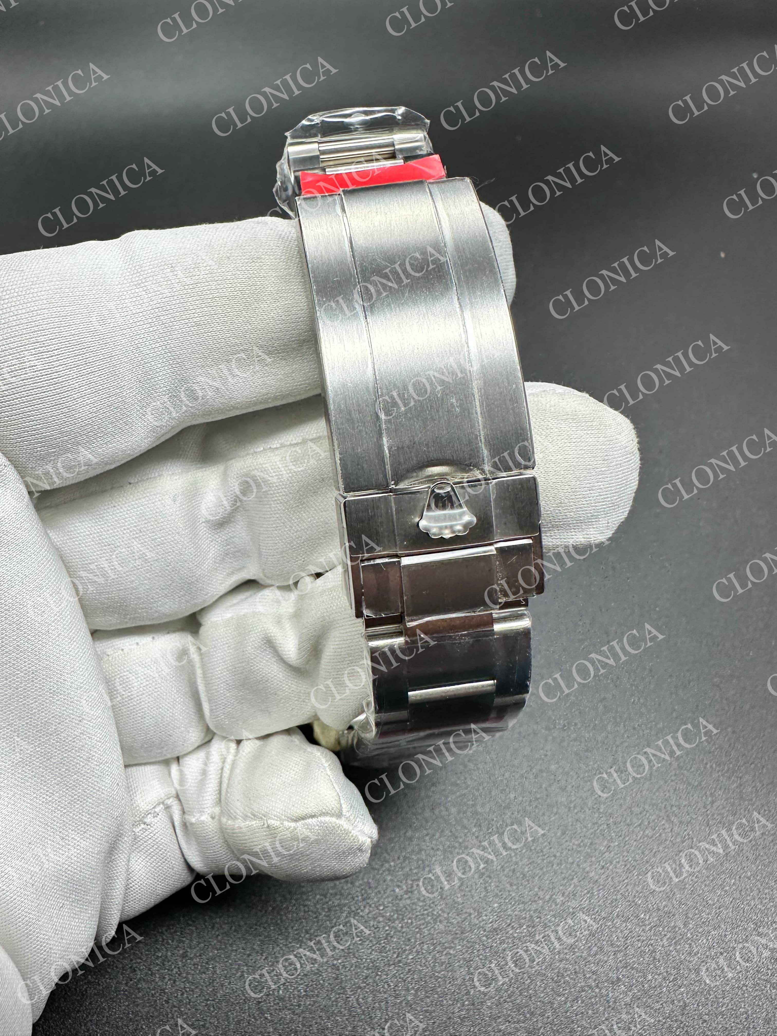 SEA-DWELLER 43MM 126600 904L SS BLACK DIAL ON 904L SS BRACELET — view 6