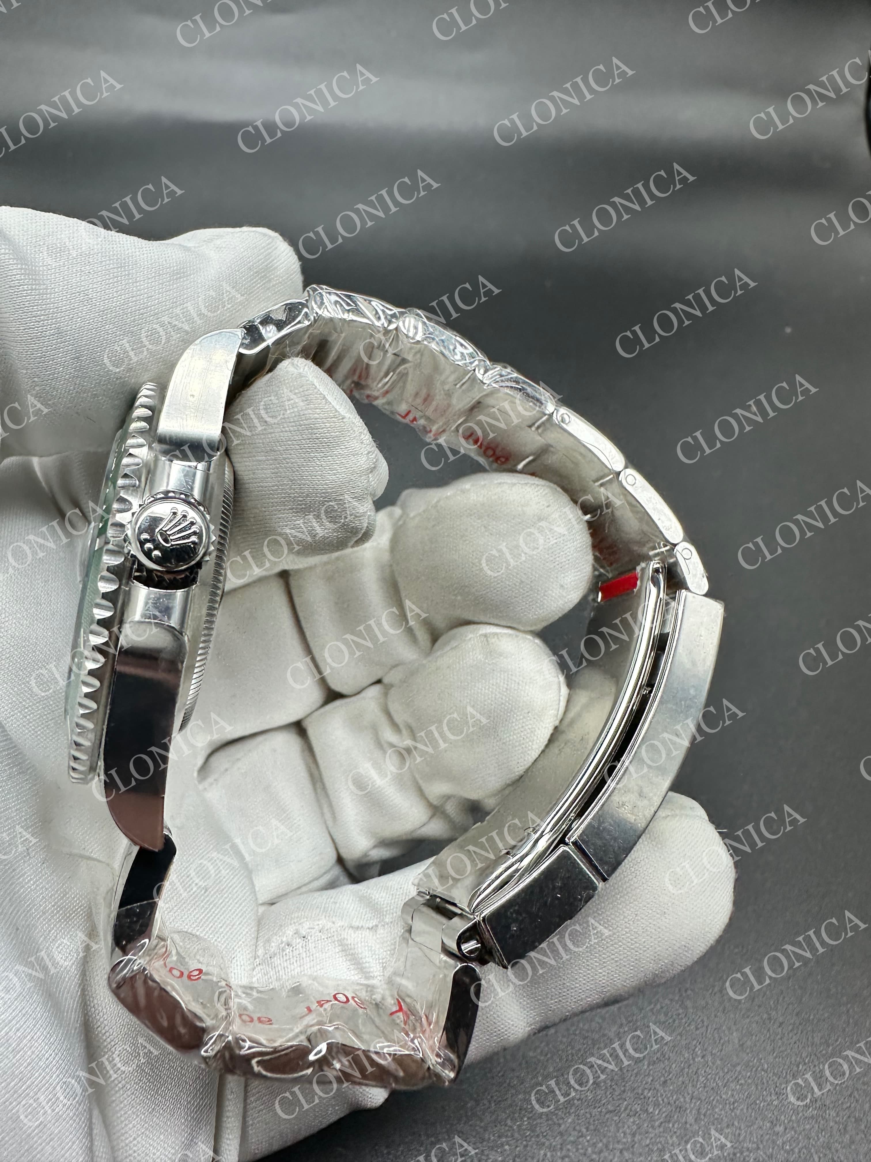 SUBMARINER 41MM 126610LV 904L SS BLACK DIAL ON 904L SS BRACELET — view 4