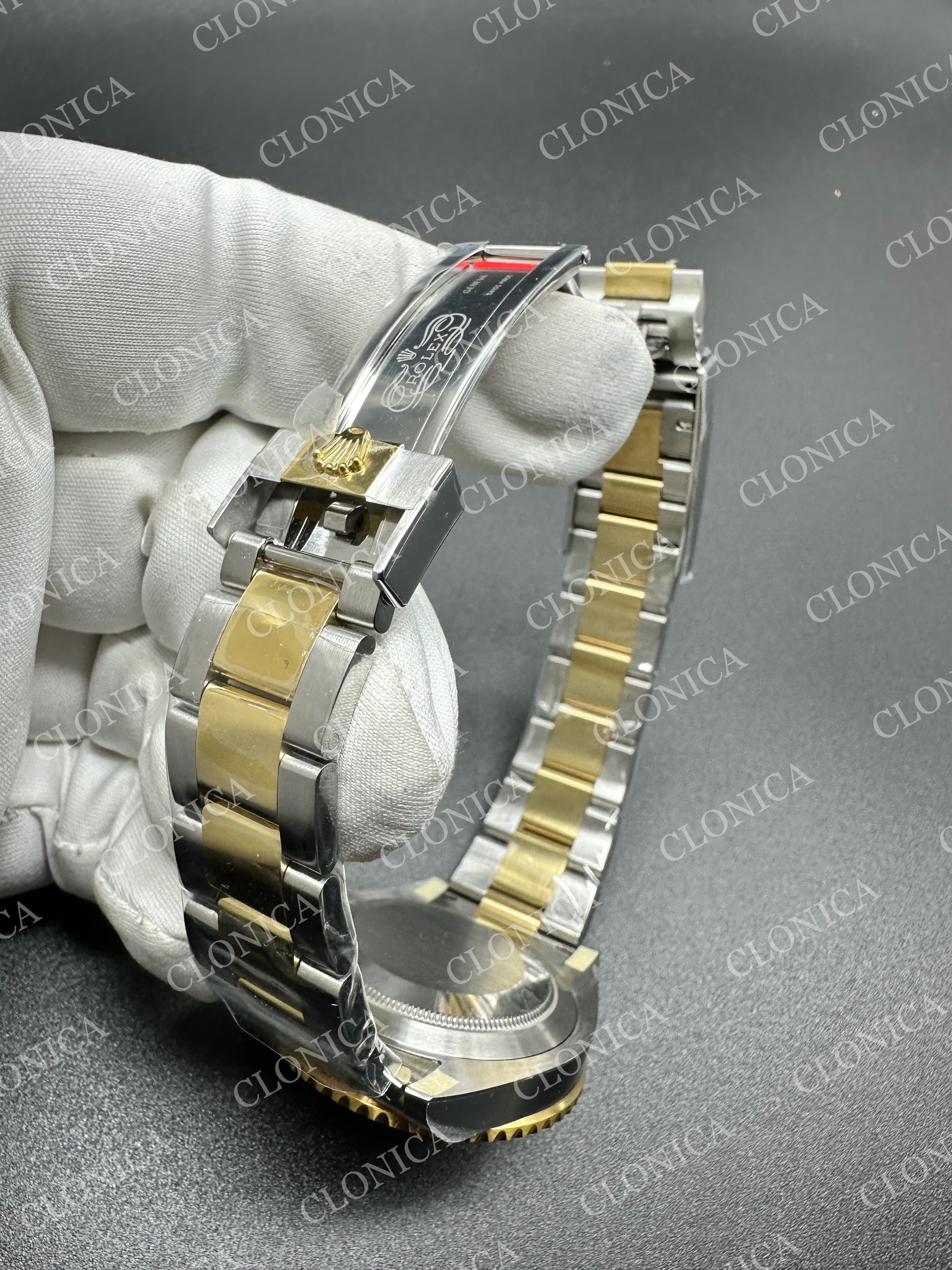 SUBMARINER 126613 LN GAIN WEIGHT BLACK DIAL ON SS/YG BRACELET — view 8