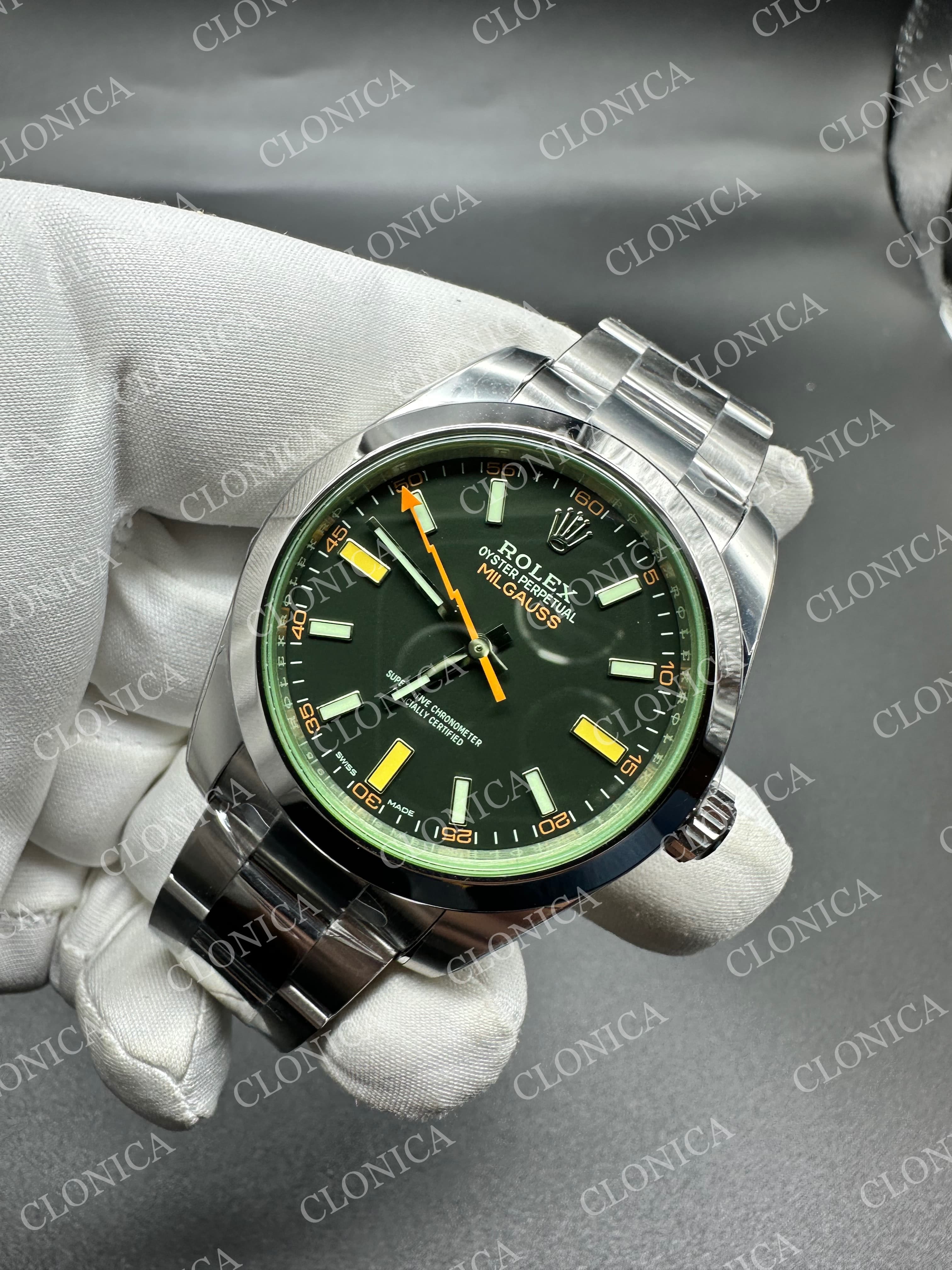 MILGAUSS 116400 GV REAL GREEN SAPPHIRE 904L SS BLACK DIAL ON 904L SS BRACELET — view 3