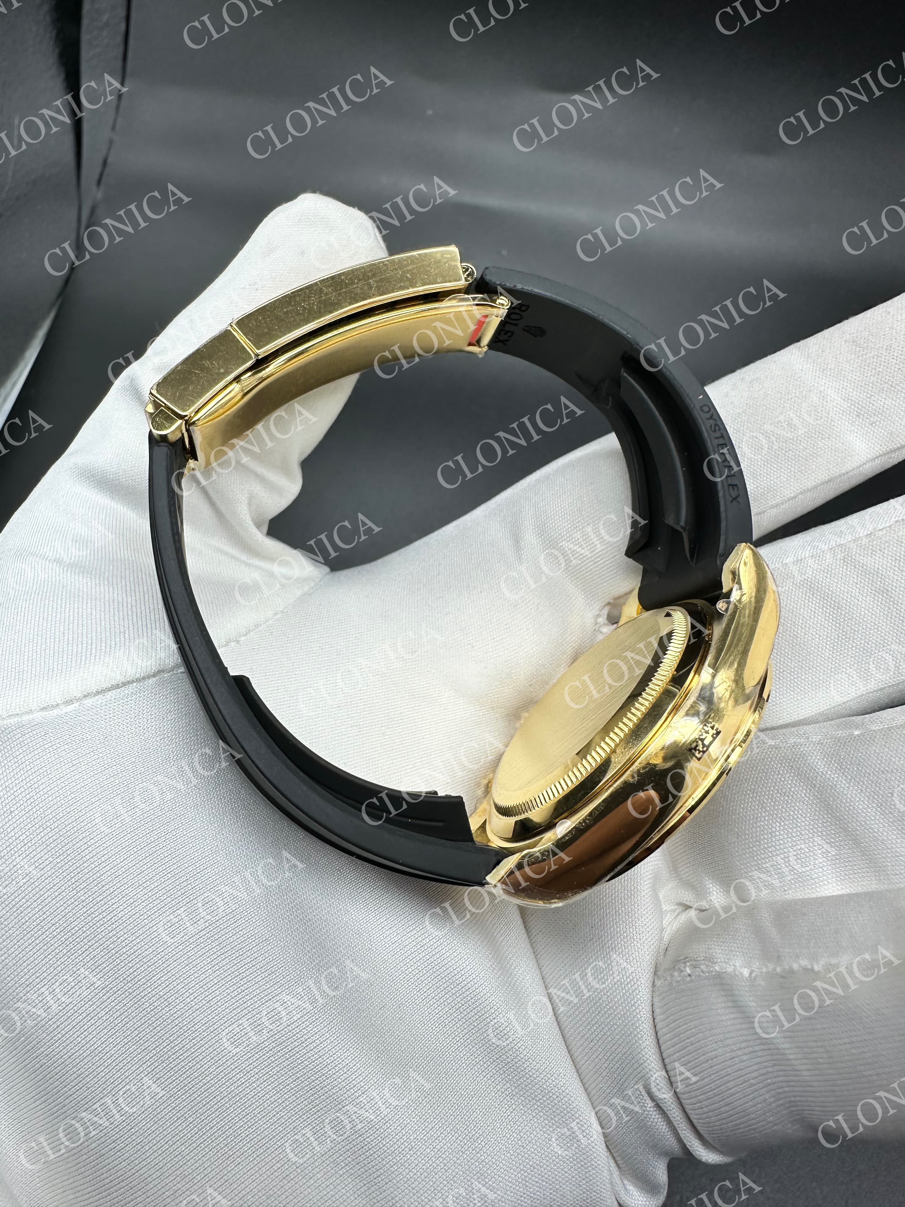 DAYTONA 126518 GAIN WEIGHT YG DIAL BLACK SUBDIAL ON OYSTERFLEX STRAP — view 6