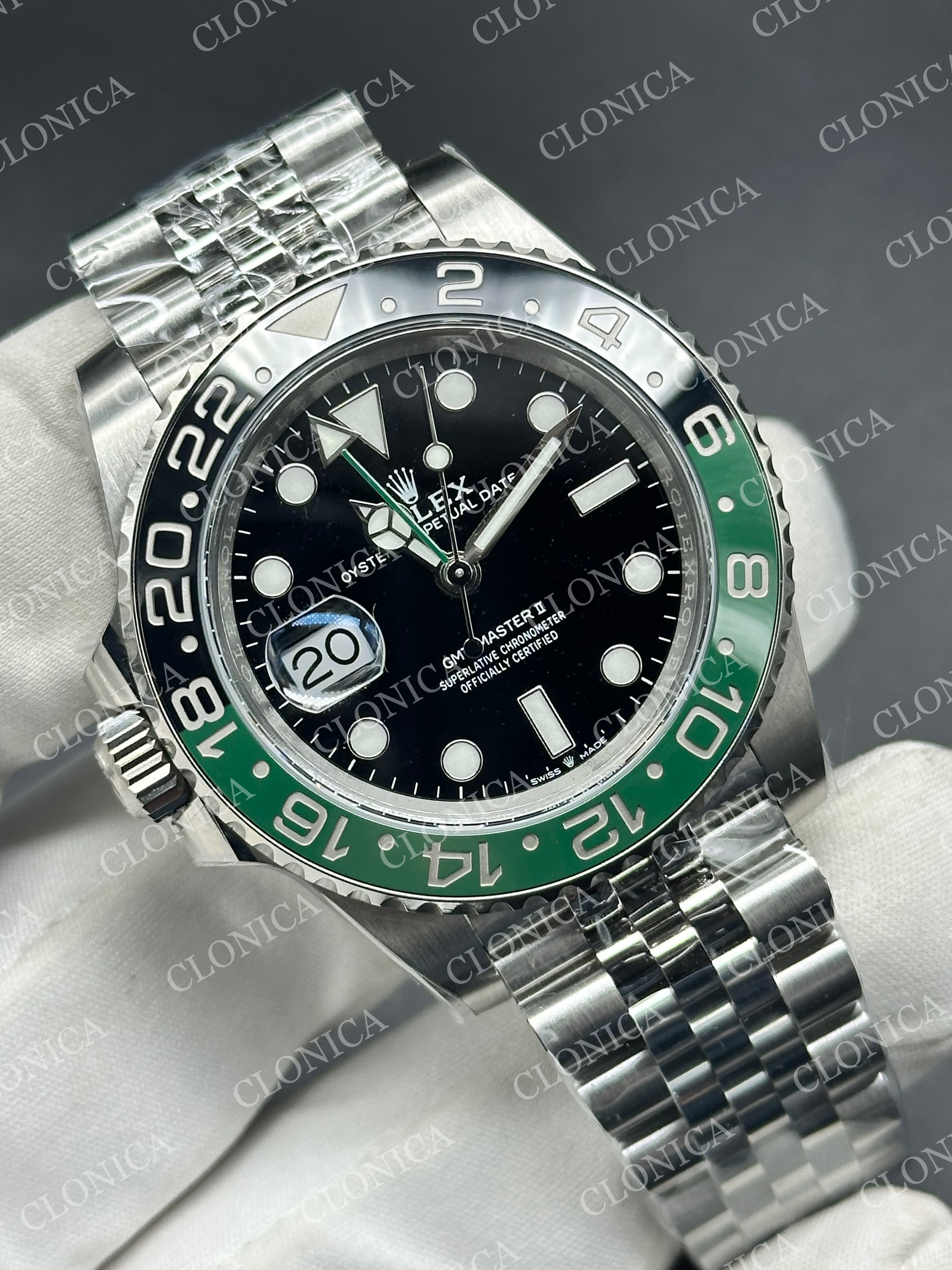 GMT-MASTER II 126720 VTNR BLACK/GREEN 904L SS 1:1 BLACK DIAL ON JUBILEE BRACELET — view 2