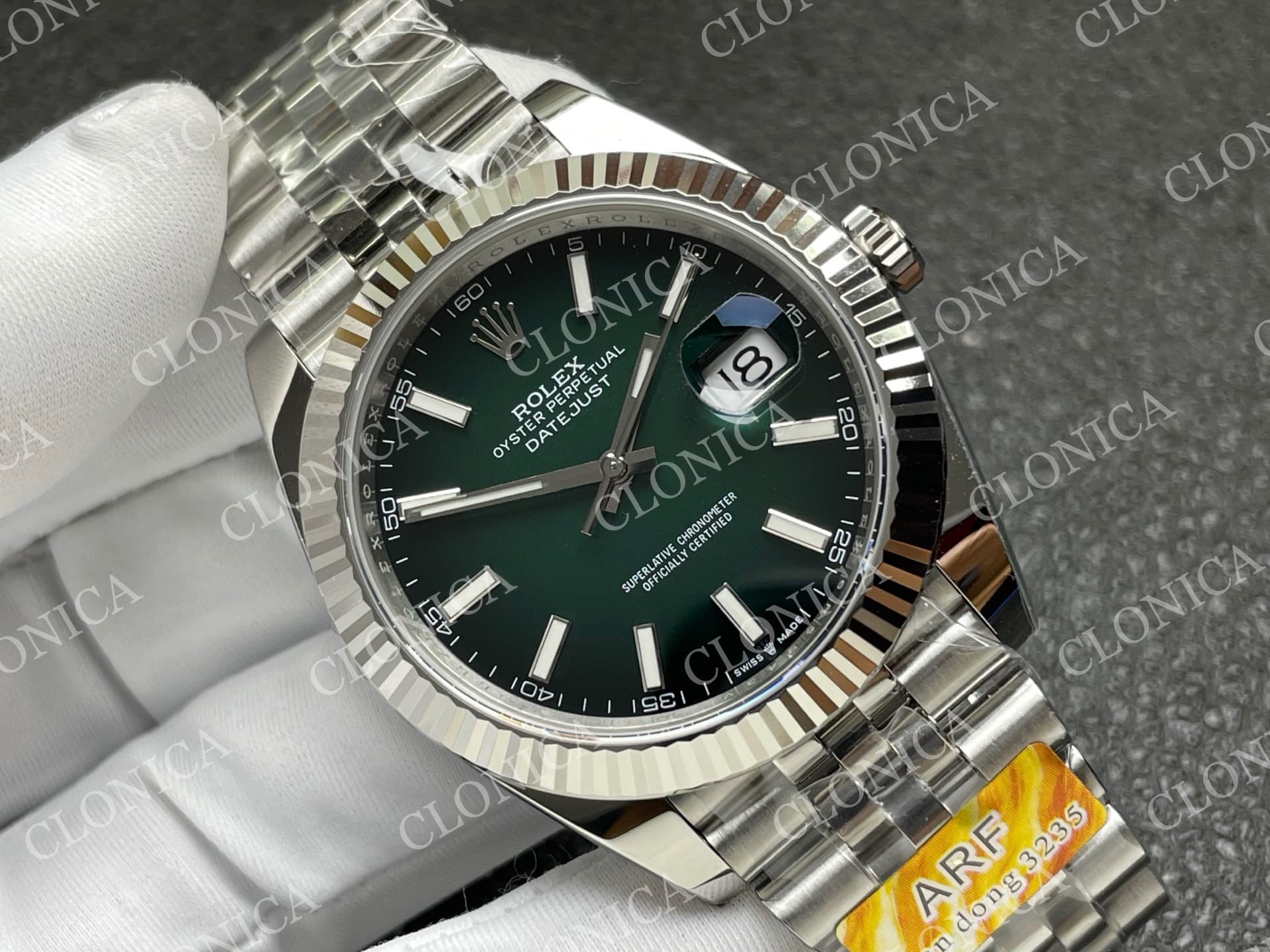 DATEJUST 41 126334 904L SS OMBRE GREEN DIAL ON JUBILEE BRACELET DD3235 — view 2
