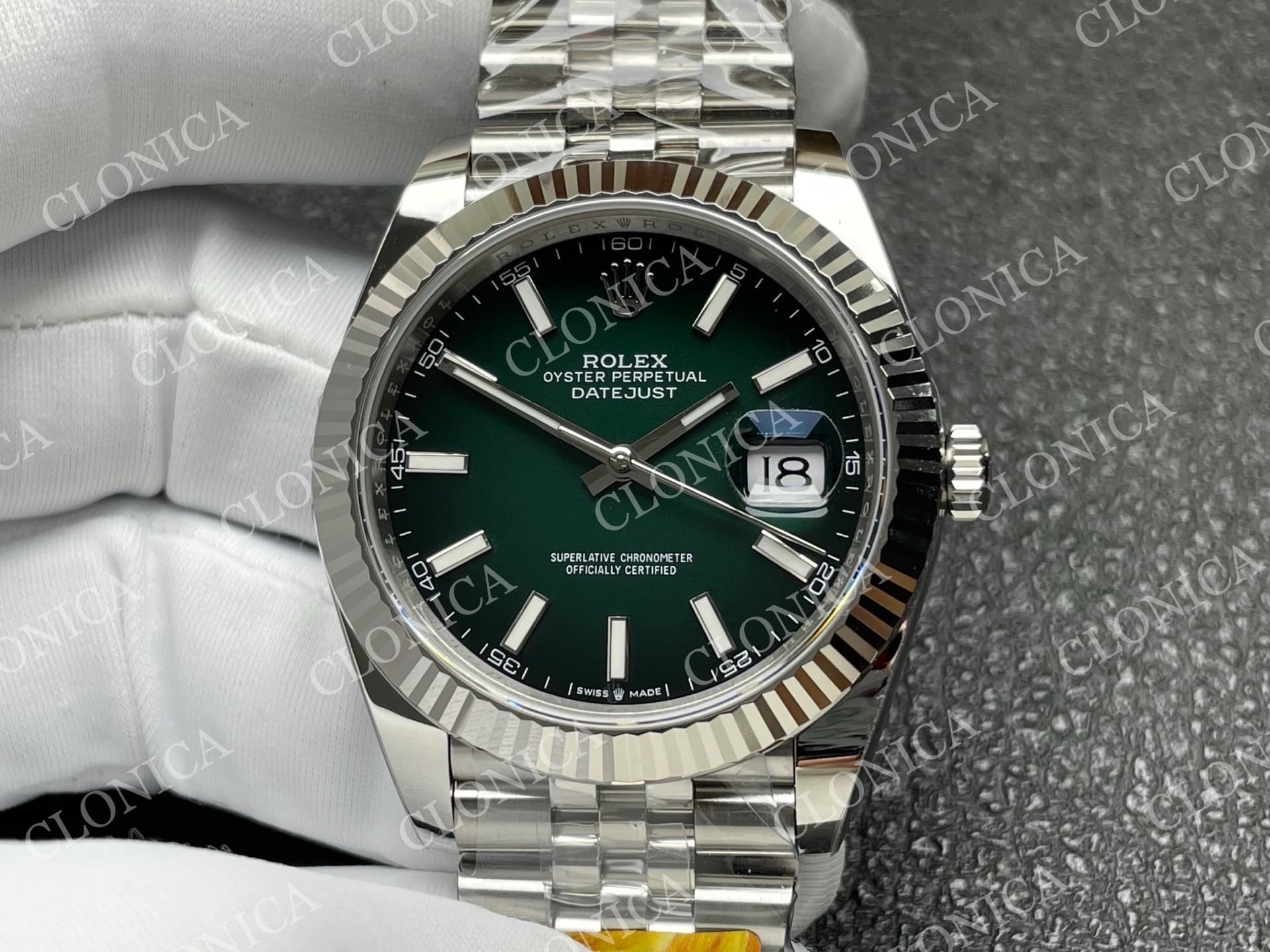 DATEJUST 41 126334 904L SS OMBRE GREEN DIAL ON JUBILEE BRACELET DD3235 — view 3